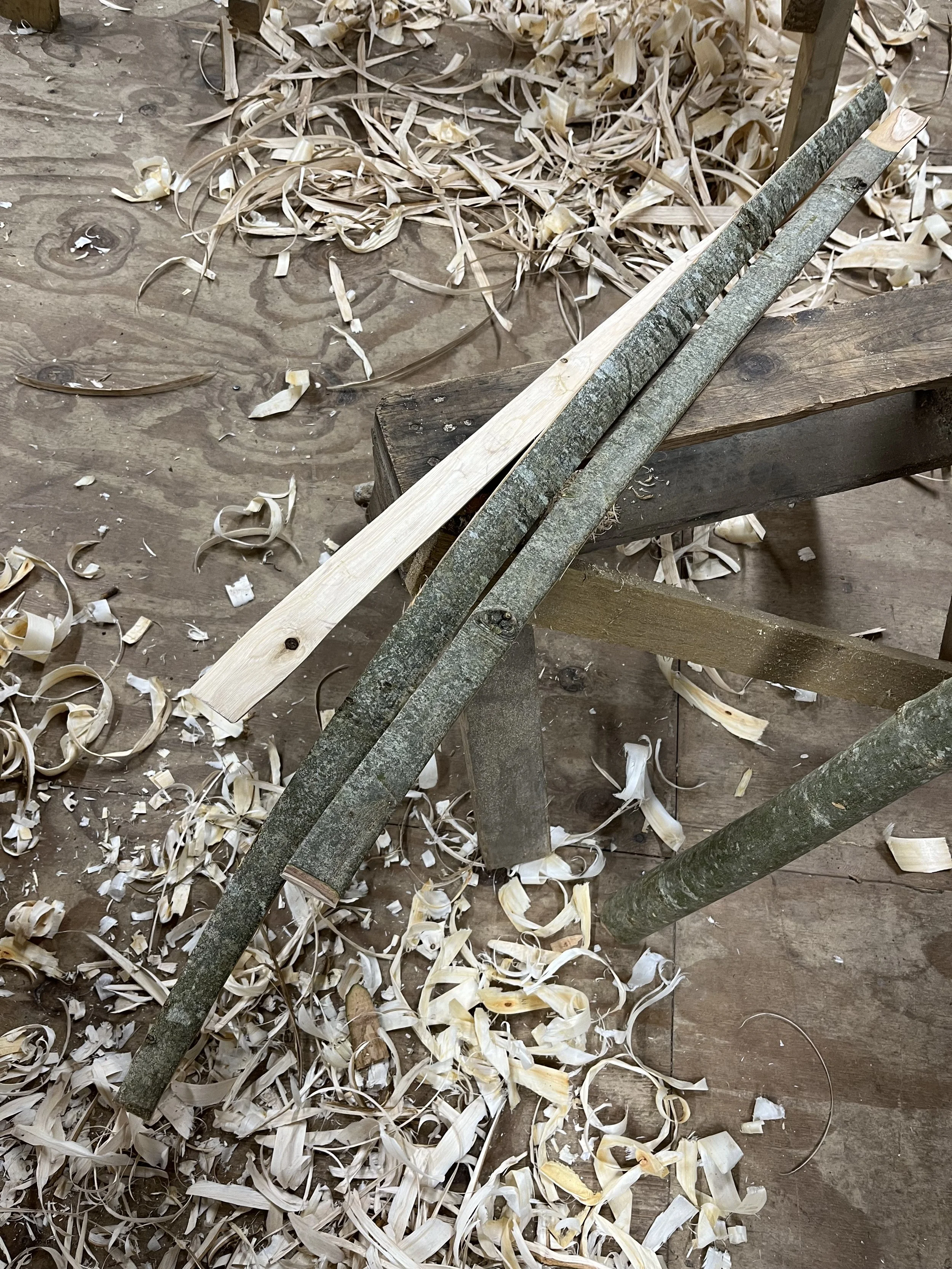 bark on handle and sides