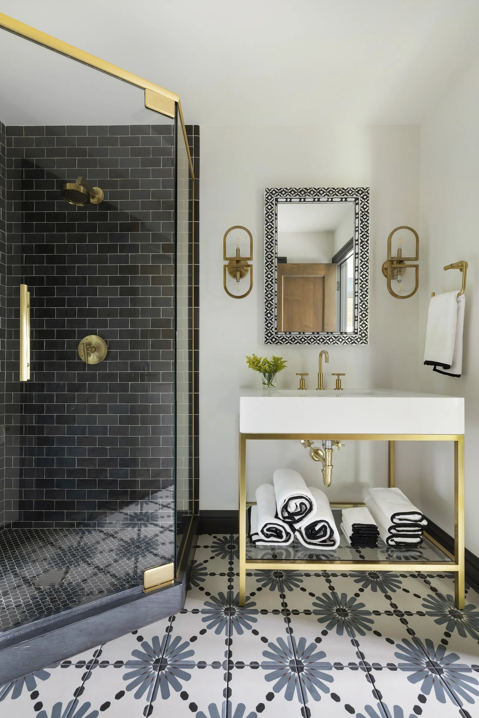 AHT + Hendel Homes - Spur Cir_054.jpg