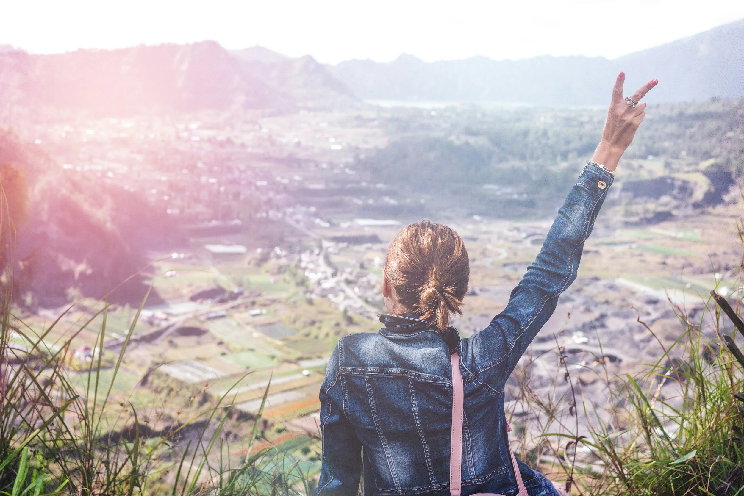 Mel Robbins’ “Let Them” Theory: The Art of Letting Go for Your Mental Health