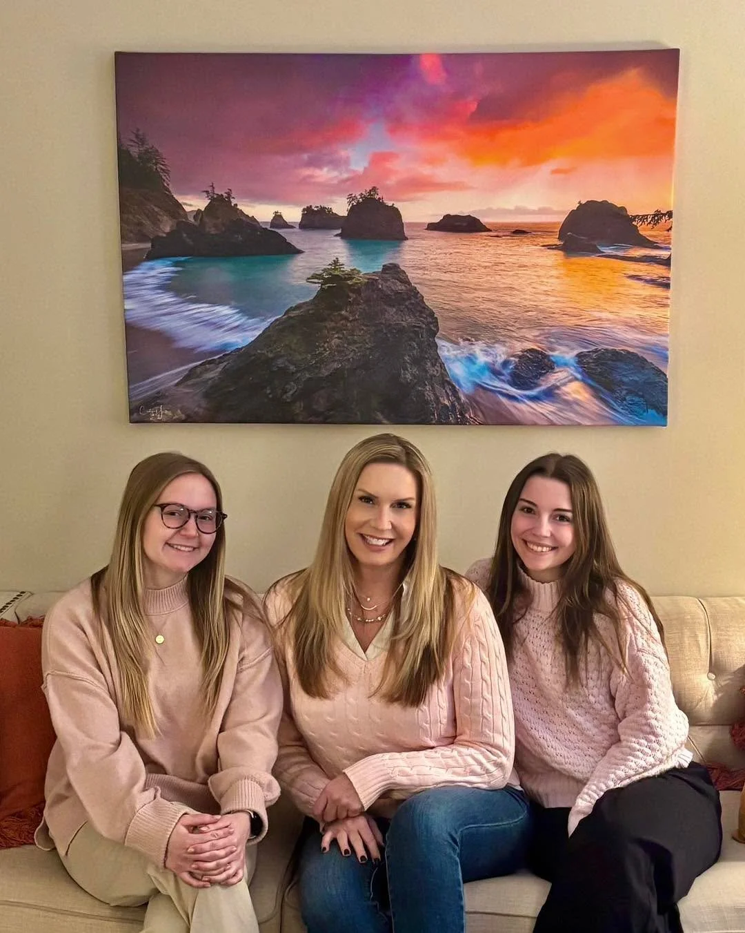 On Wednesdays we wear pink!🩷

How fetch of us to accidentally match today&hellip; 😜