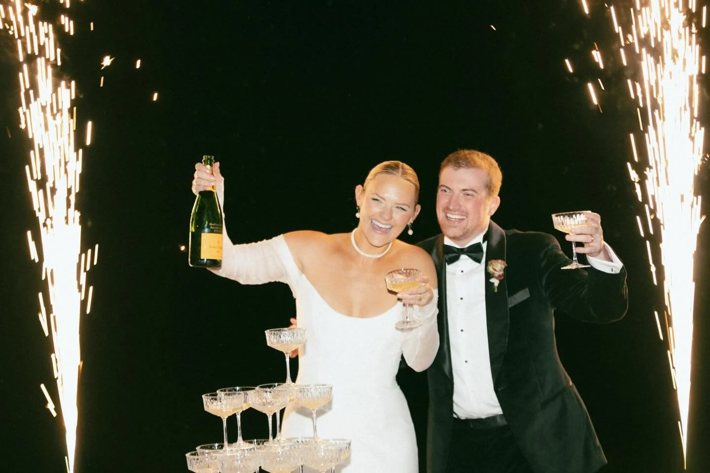 That Friday energy ✨ Cheers to the weekend, friends!!