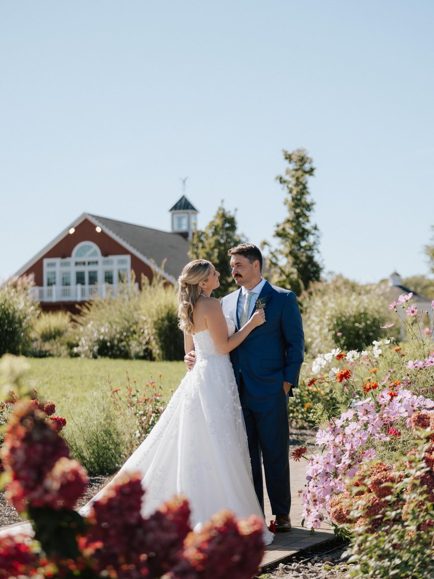 Raise your hand if you&rsquo;re over winter

🙋🏻&zwj;♀️🙋🏻&zwj;♀️🙋🏻&zwj;♀️

T-minus 42 days until spring but who&rsquo;s counting🙃🌸🌺🤍