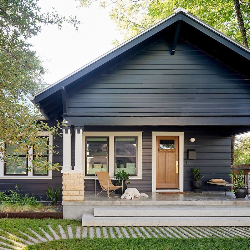 Last week we got the chance to revisit our project, the Theresa Passive House and prep for the #aiaaustinhomestour2022. Buy tickets and come see this permaculture home for yourself! @forgexcraft @aiaaustin @austinoutdoordesign Photography: @leonid_fu