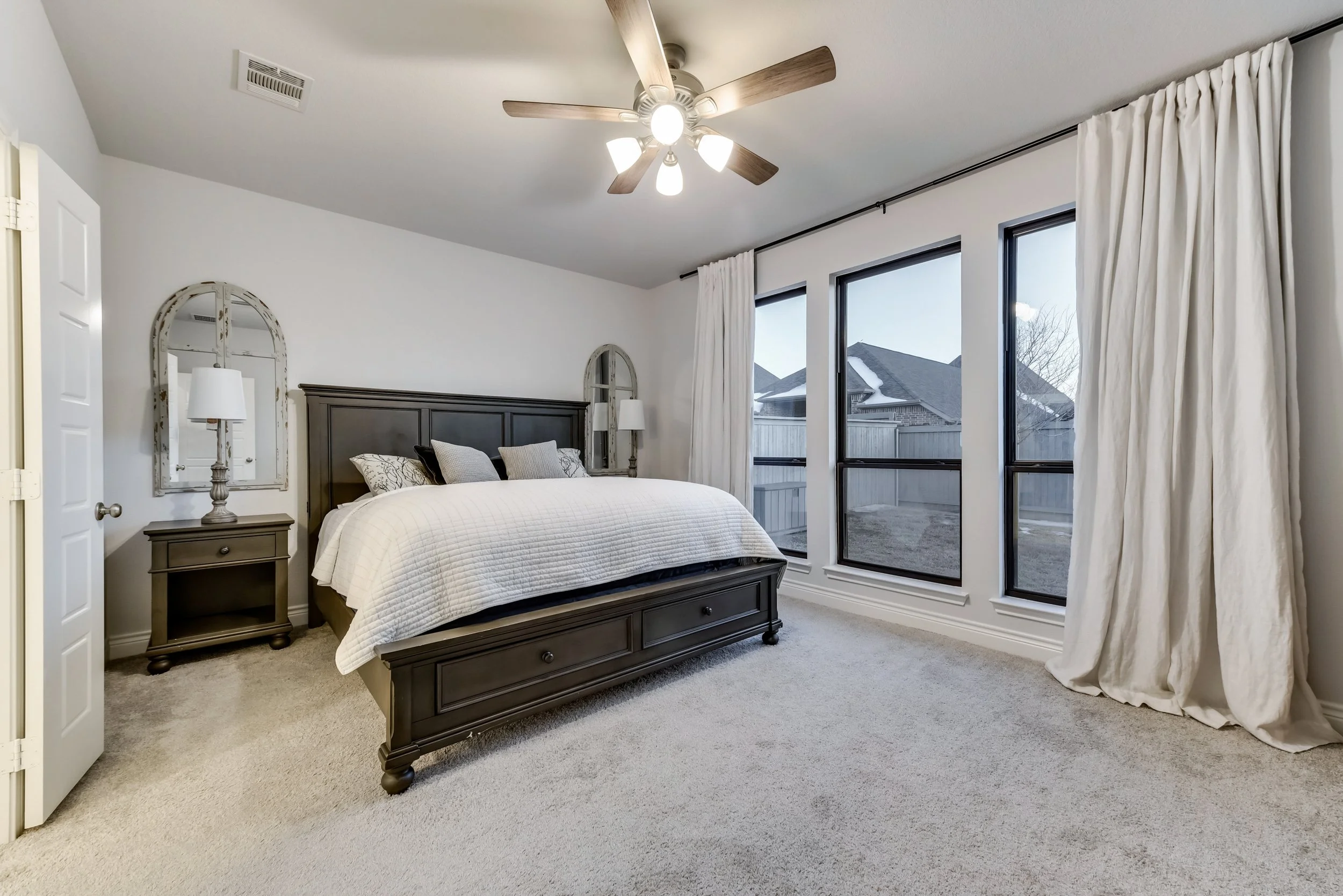 lily Moore realty