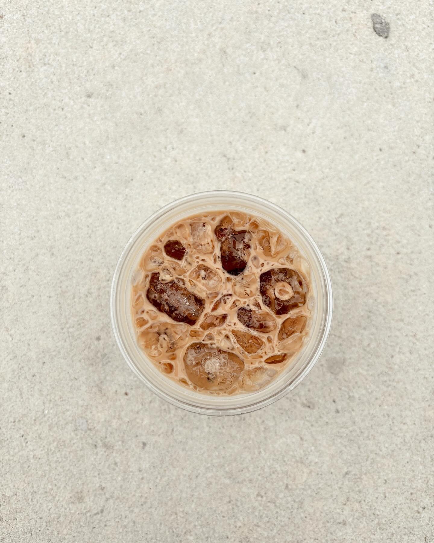 Creamy Iced Latte 🤍🤎

#sarasotacoffee #sarasotacoffeeshops #coffeetruck #icedlatte #icedcoldbrewcoffee #vanillalatte #brownsugarlatte #icedlattes #sarasotavendors #sarasotaweddings #sarasotaevents