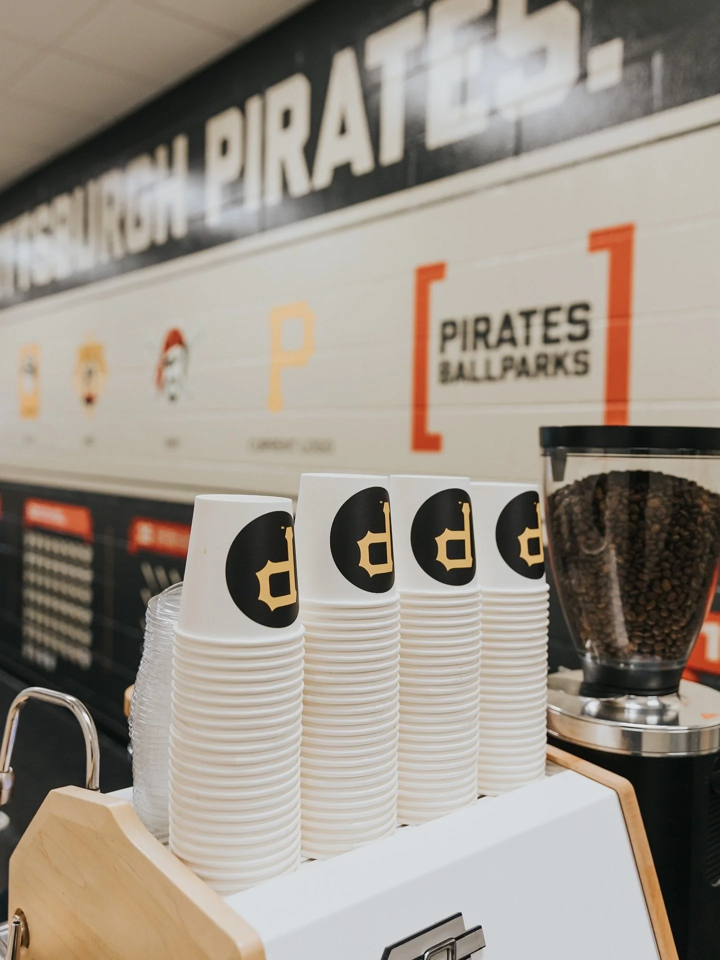📍 Searching for coffee catering in Sarasota, Tampa, St. Pete, Bradenton, Venice, or Naples? Reform Coffee is your partner for luxury mobile coffee carts that elevate corporate events, conferences, brand activations, weddings, and private celebration