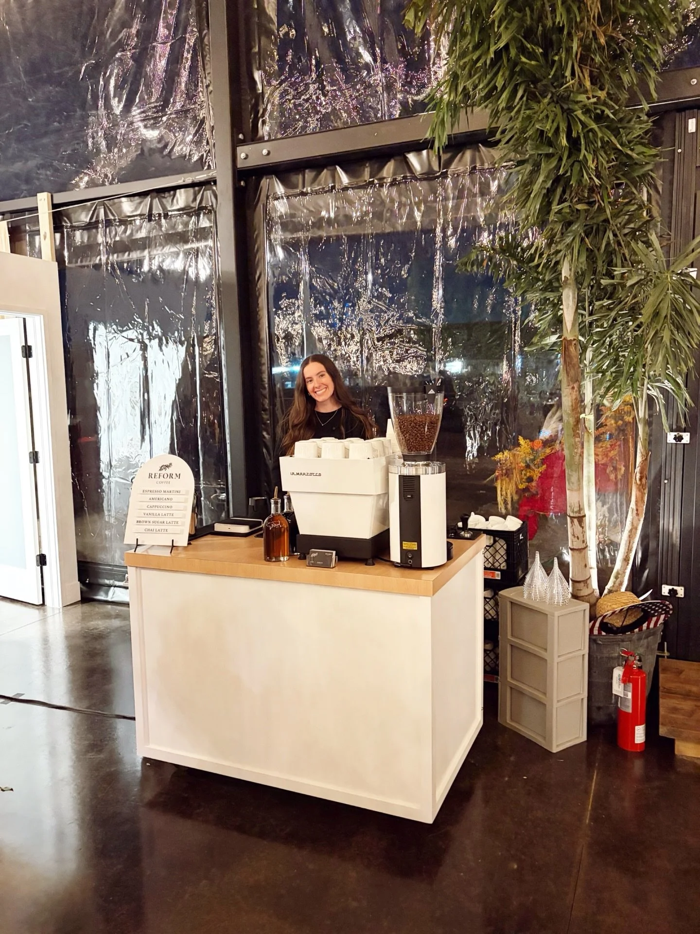 Wedding reception in Southwest Florida ☕

Coffee bar service for their celebration. We set up and served their guests throughout the evening&mdash;specialty drinks, espresso beverages, late-night service.

The kind of reception where the celebration 
