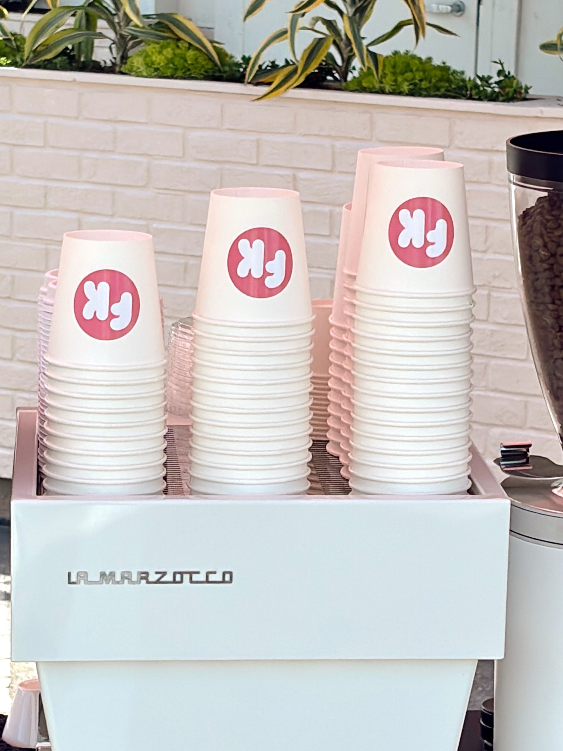 Brand activation coffee catering for Fresh Kitchen in St. Petersburg ☕ 💕

Their rebrand needed a full activation&mdash;we delivered a completely customized coffee cart. Fresh Kitchen logo wrapped on the cart, branded cups, and their new &ldquo;GFF: 