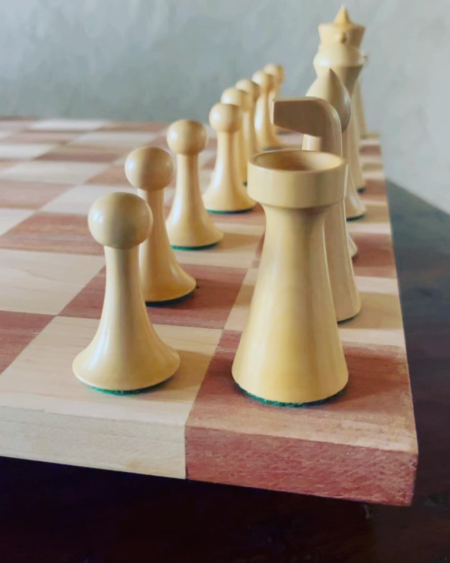 Herman Ohme chess pieces from Black Forest Studio. Hand carved. And they love the Catalan. ♟️
.
#chess #catalan #chesslife  #magnuscarlsen #♟️ #chessopenings #chessboard #chessset #customchess #customchessboard #customchessset #customchesspieces #che