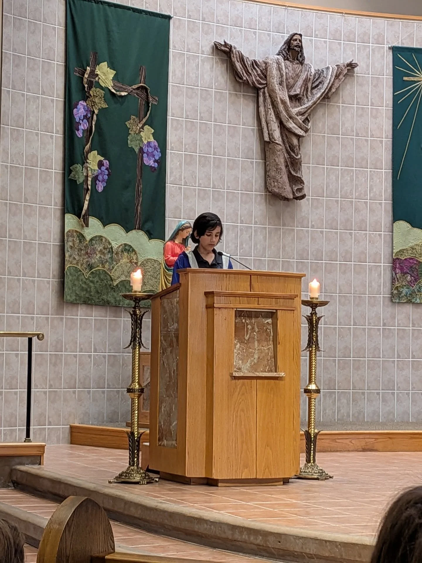 Our 7th graders did a wonderful job leading us in Mass today! 🙏✨

From the readings and petitions to serving at the altar, they showed reverence, confidence, and true leadership. We are so proud of the way they stepped up to guide our school communi