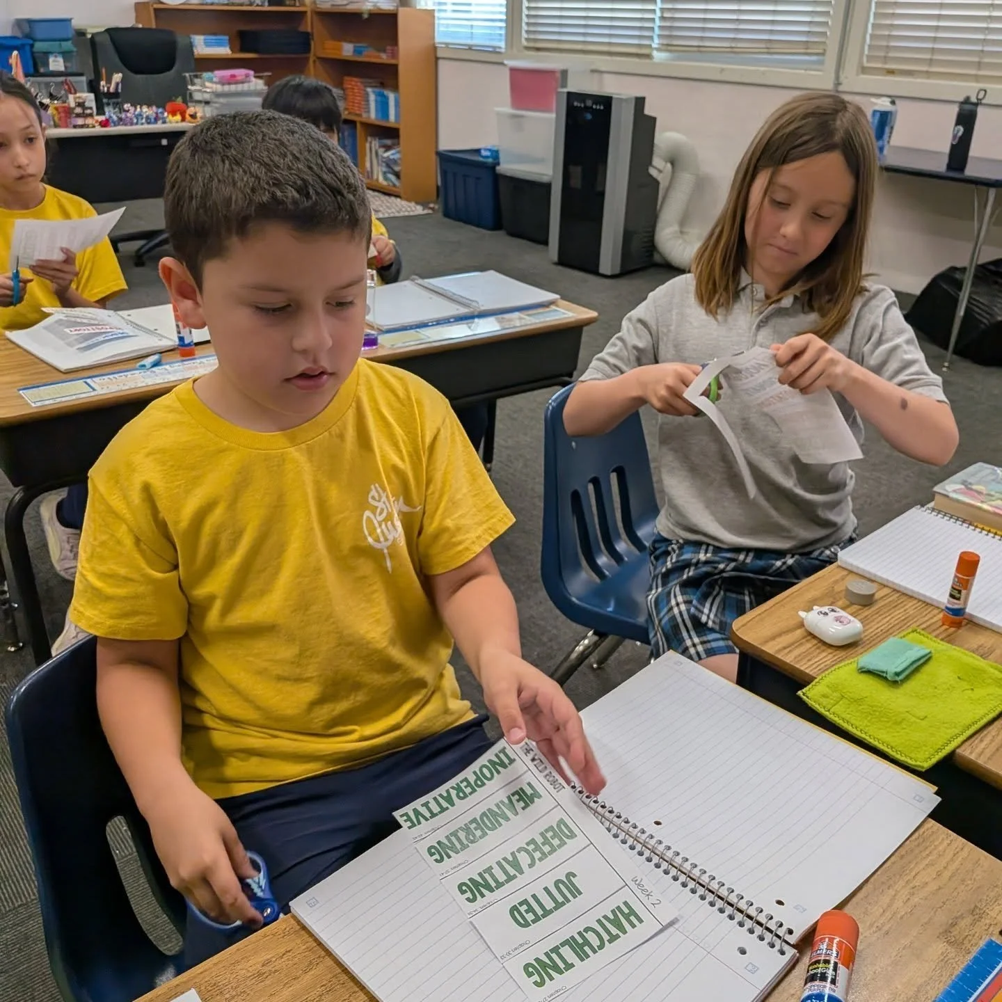 📚✨ Our 3rd graders are diving into Book Clubs and bringing their novels to life!

Before each new chapter, students are becoming word detectives by exploring vocabulary that helps them better understand the story ahead. Working in their groups, they