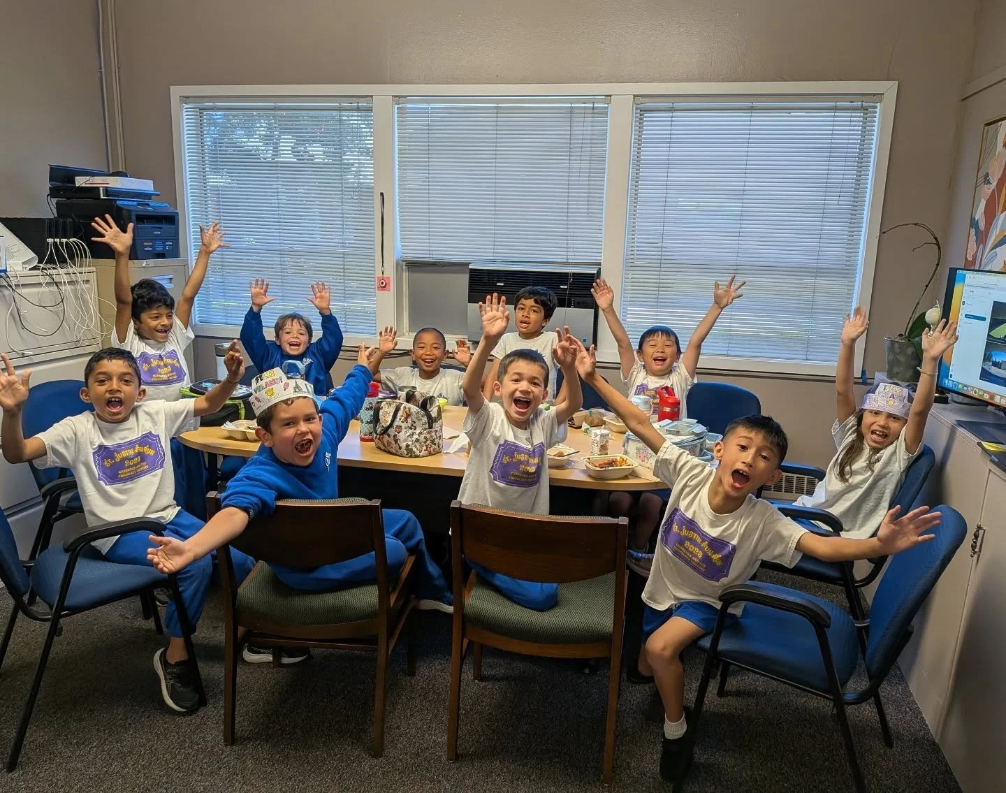 🍪🎉 Lunch with the Principal! 🎉🍪

Today, some of our lucky first graders cashed in 100 of their 3R tickets for a very special reward. They had Lunch with Mrs. Sabbatini in the principal's office!

The students had an amazing time chatting, singing