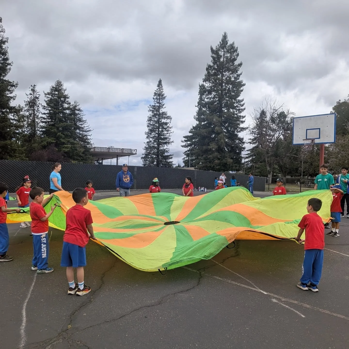 ☀️🎉 FIELD DAY FUN! 🎉☀️

A huge shoutout to Ms. Garcia and our amazing 7th graders for organizing and running an incredible Field Day for our St. Justin students! From start to finish, they did a fantastic job leading the activities and making sure 