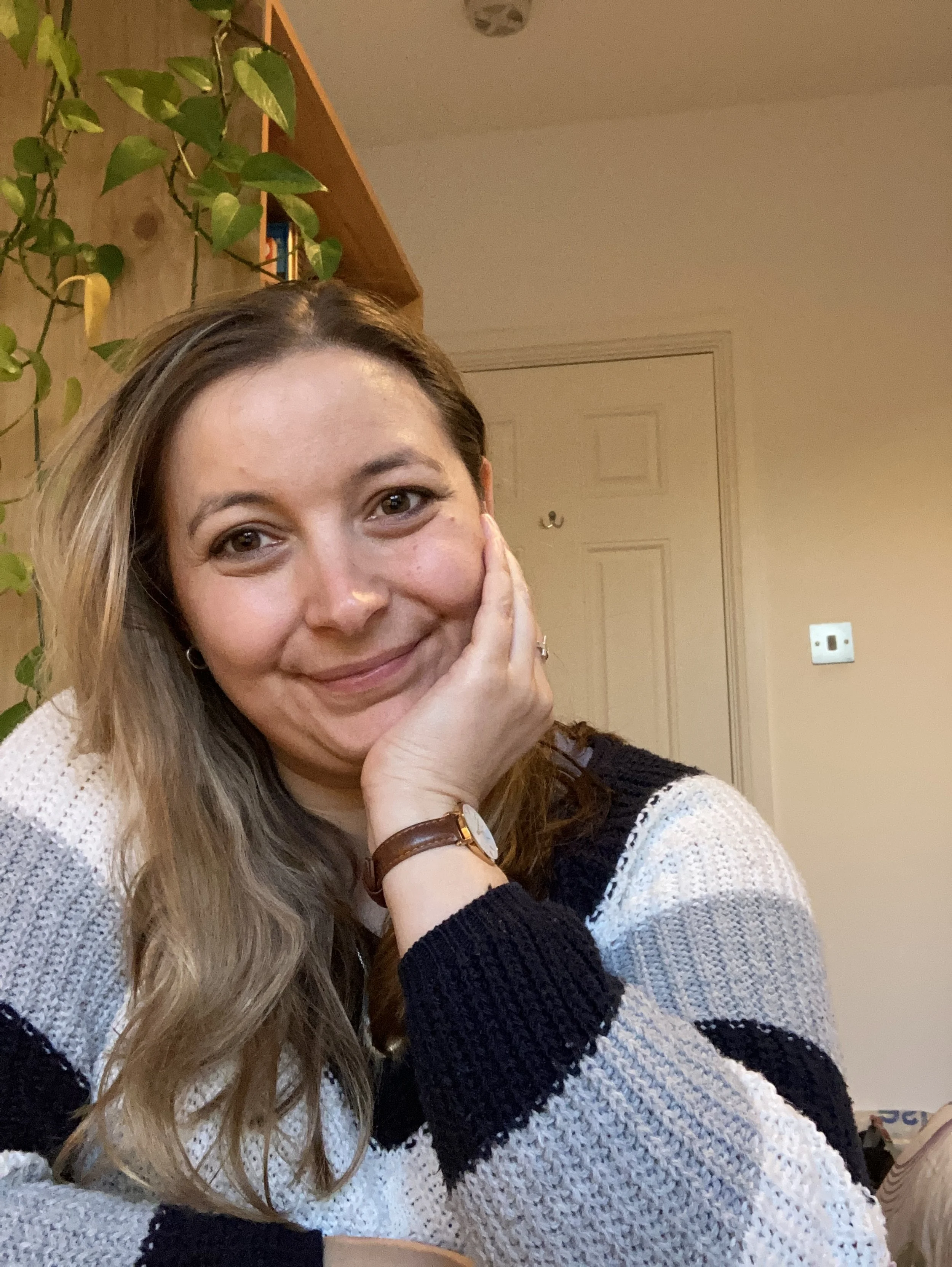 Emily about the deliver an online management training session