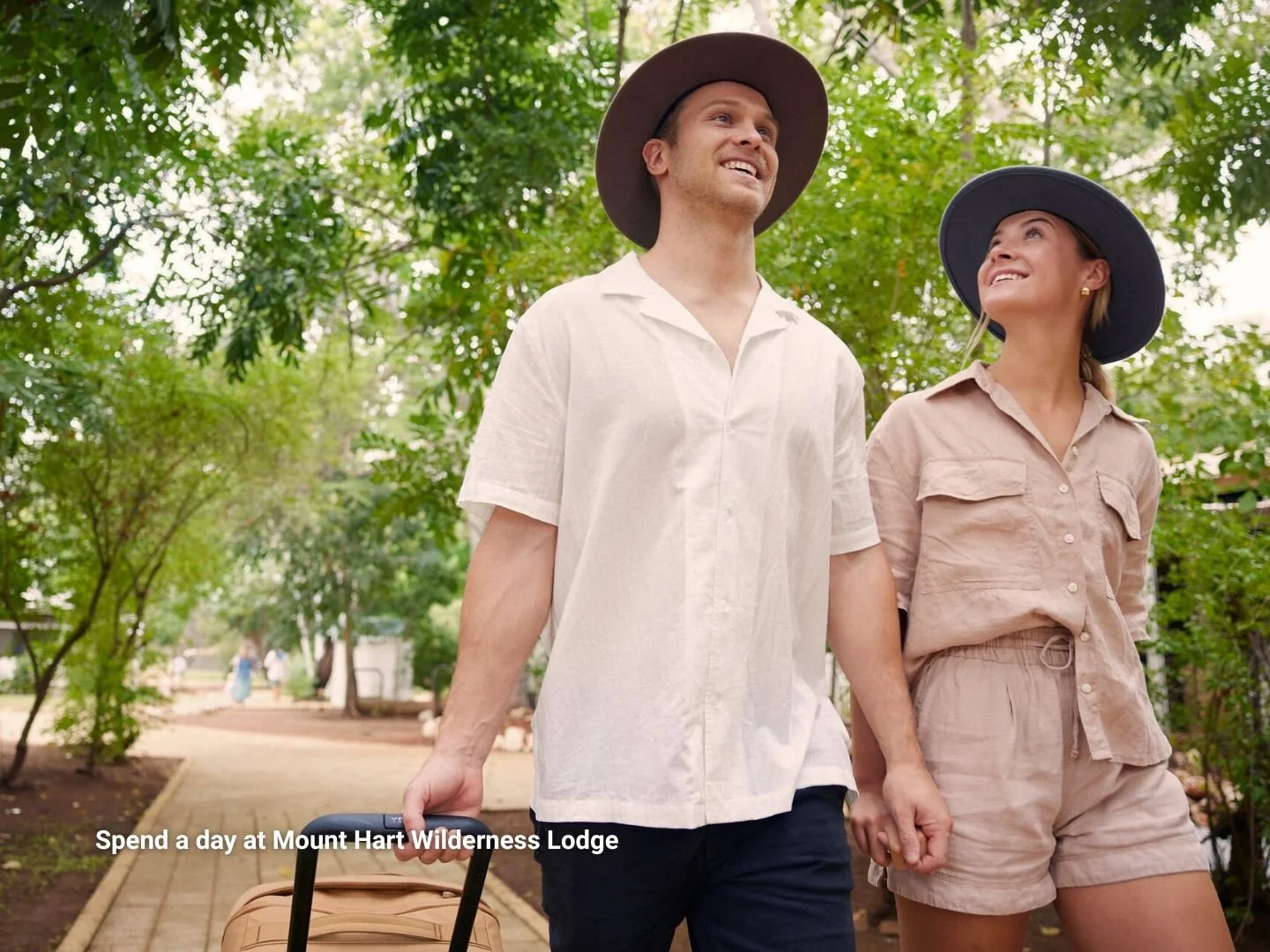 Spend a day at Mount Hart🧡👉

☕ Indulge in a barista made coffe

💧Cool off at Barker Pool (only 4km from the lodge) 

🍕 Enjoy a pizza and drinks for lunch at Uncle Tony&rsquo;s Jungle Bar

🚁Catch an epic Kimberley sunset on a scenic helicopter fl