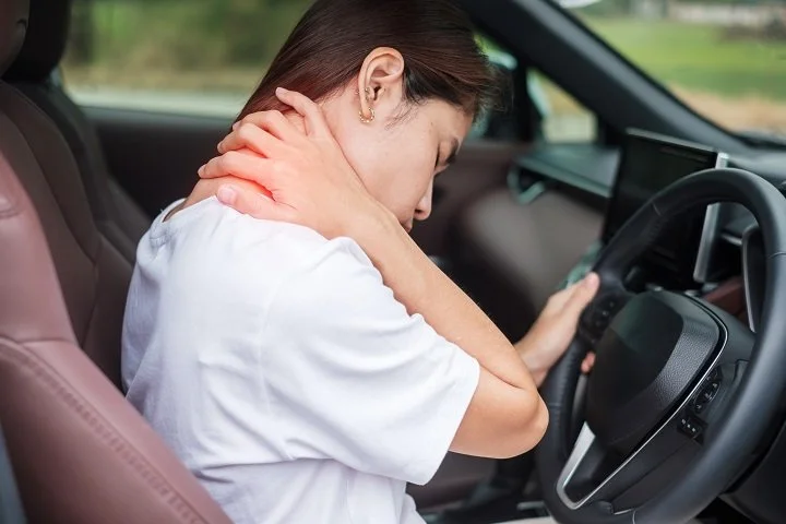 Auto Accident Neck Pain: Discover Relief with Right Treatment