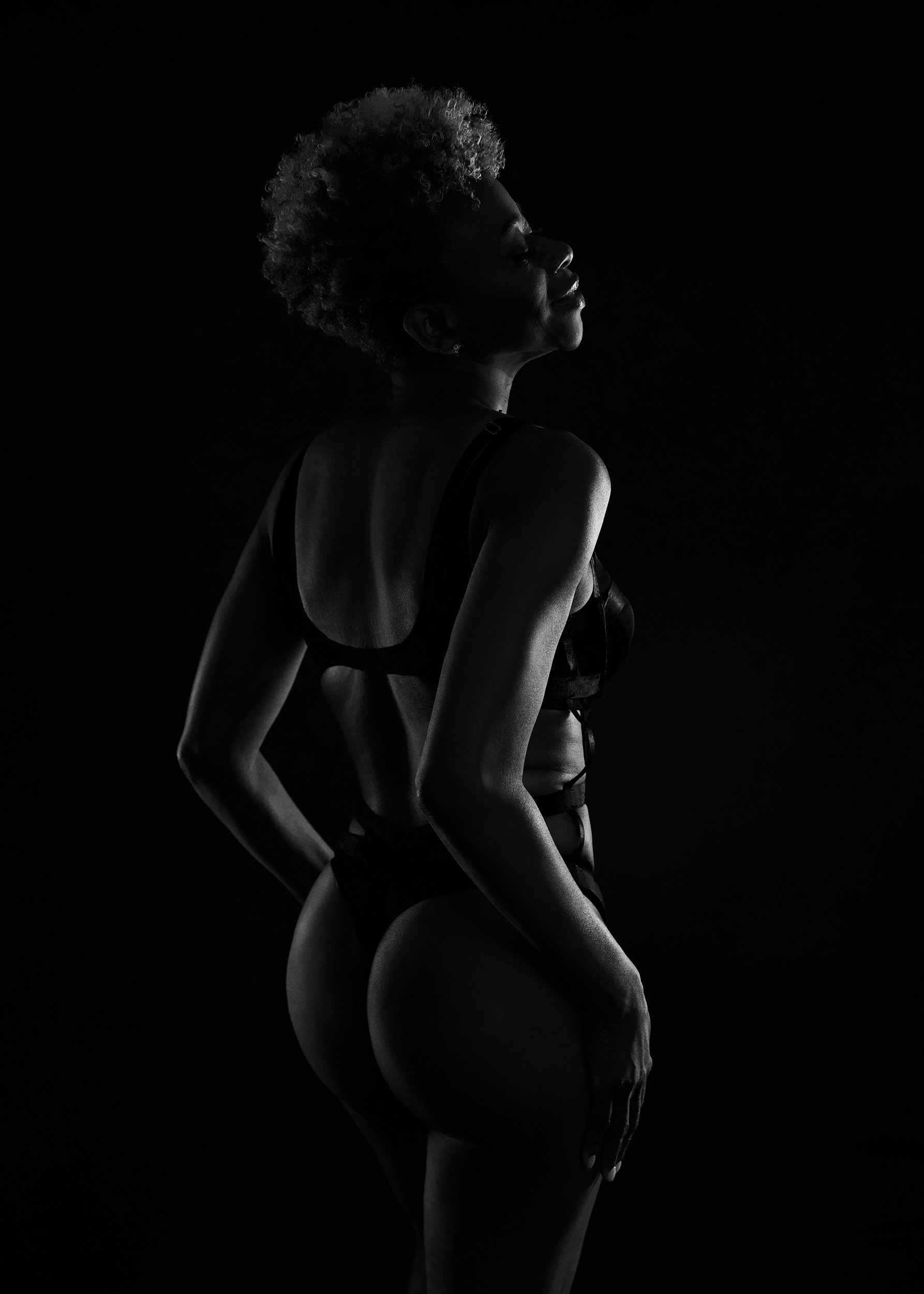 Best Hampton Roads Boudoir Photography - Fine Art Boudoir - Elegant Boudoir - Tasteful boudoir photos - Luxurious boudoir - Newport News boudoir photos - Best Virginia Beach Boudoir - Williamsburg Boudoir Photography - Gloucester Boudoir Photography