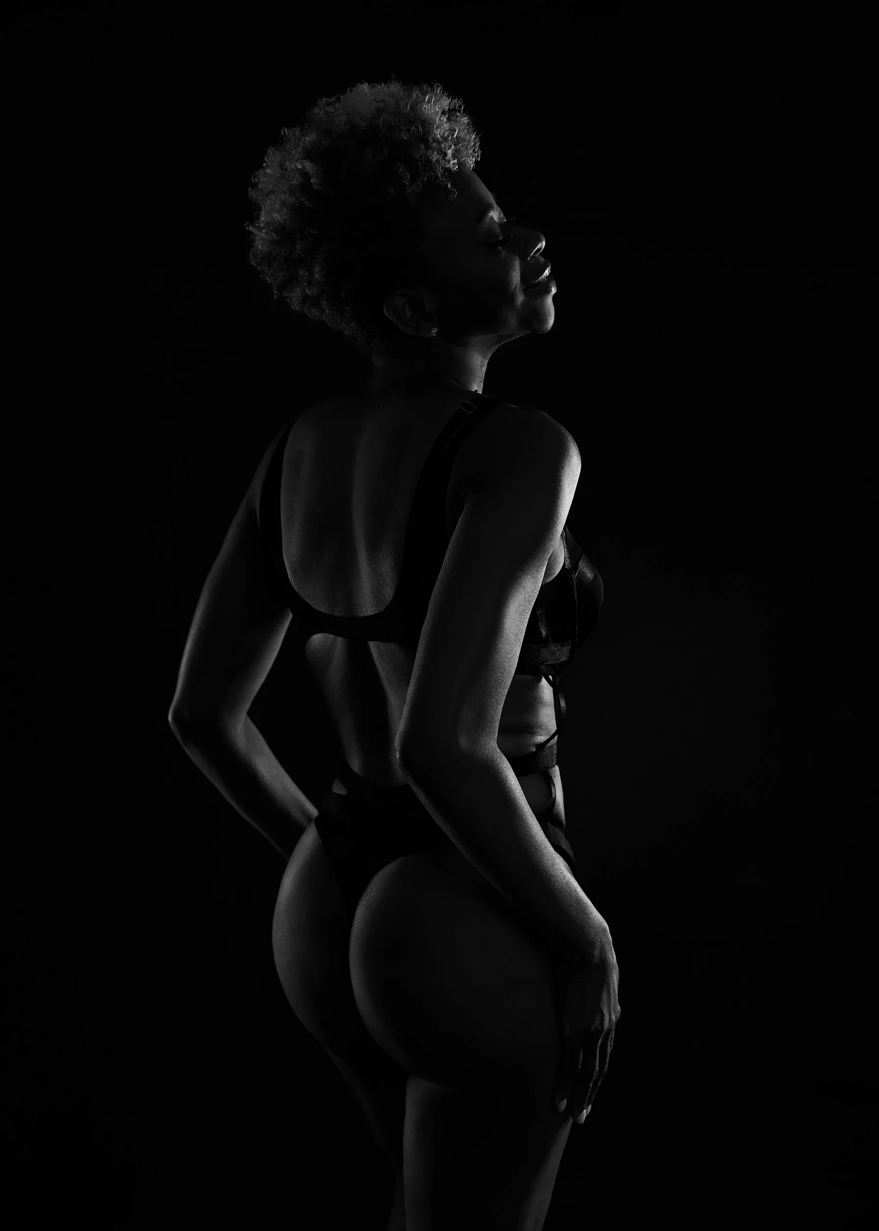 Best Hampton Roads Boudoir Photography - Fine Art Boudoir - Elegant Boudoir - Tasteful boudoir photos - Luxurious boudoir - Newport News boudoir photos - Best Virginia Beach Boudoir - Williamsburg Boudoir Photography - Gloucester Boudoir Photography