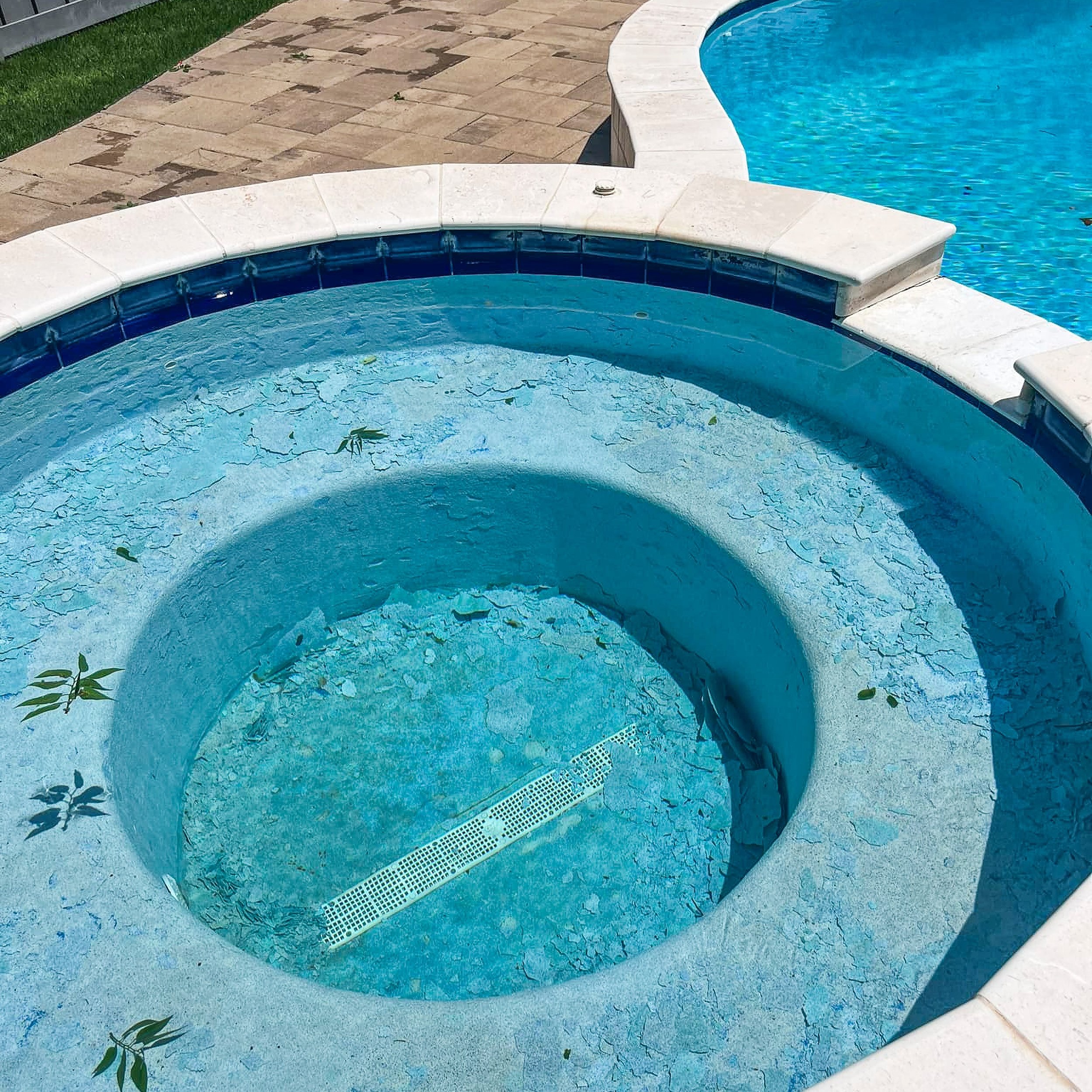Pool Inspection Day at Squared Away Lawns - Pool Solutions! 🏊&zwj;♂️ 

This 4-year-old pool is already experiencing plaster flaking issues. While we didn&rsquo;t do the original work, our expert team is ready to provide top-notch pool plaster repair