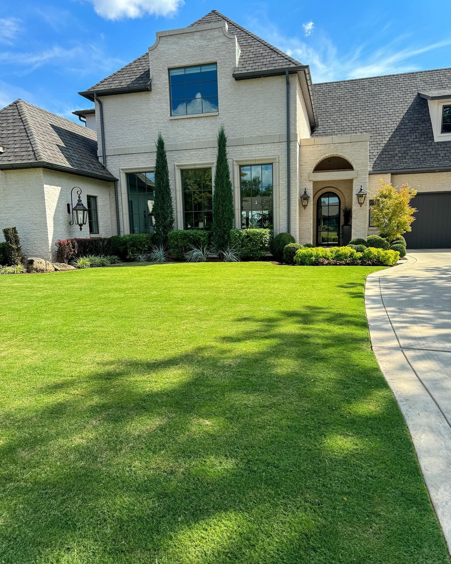 It&rsquo;s All About the Curb Appeal ✨