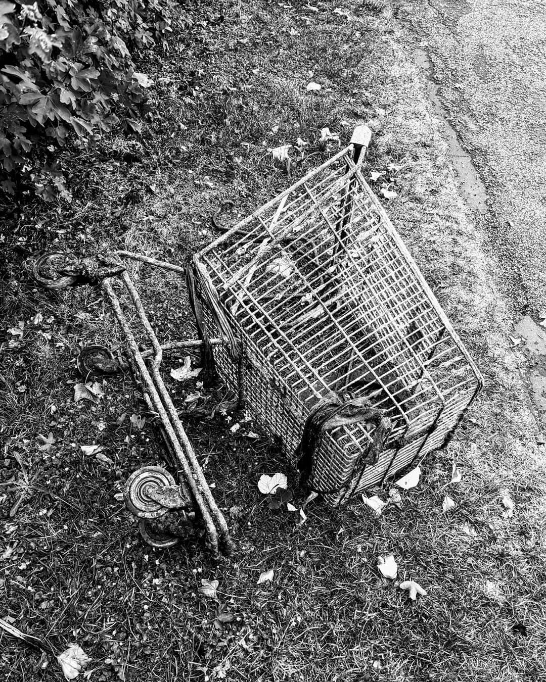 Crab Trap, Consumerism Cage

.
.
.
.
.
.
.
#bnw 
#streetphotography 
#aperture 
#exposure 
#photooftheday 
#picoftheday 
#appicoftheweek 
#supermarket
#green 
#recycle 
#zerowaste 
#canalrivertrust
#norwich