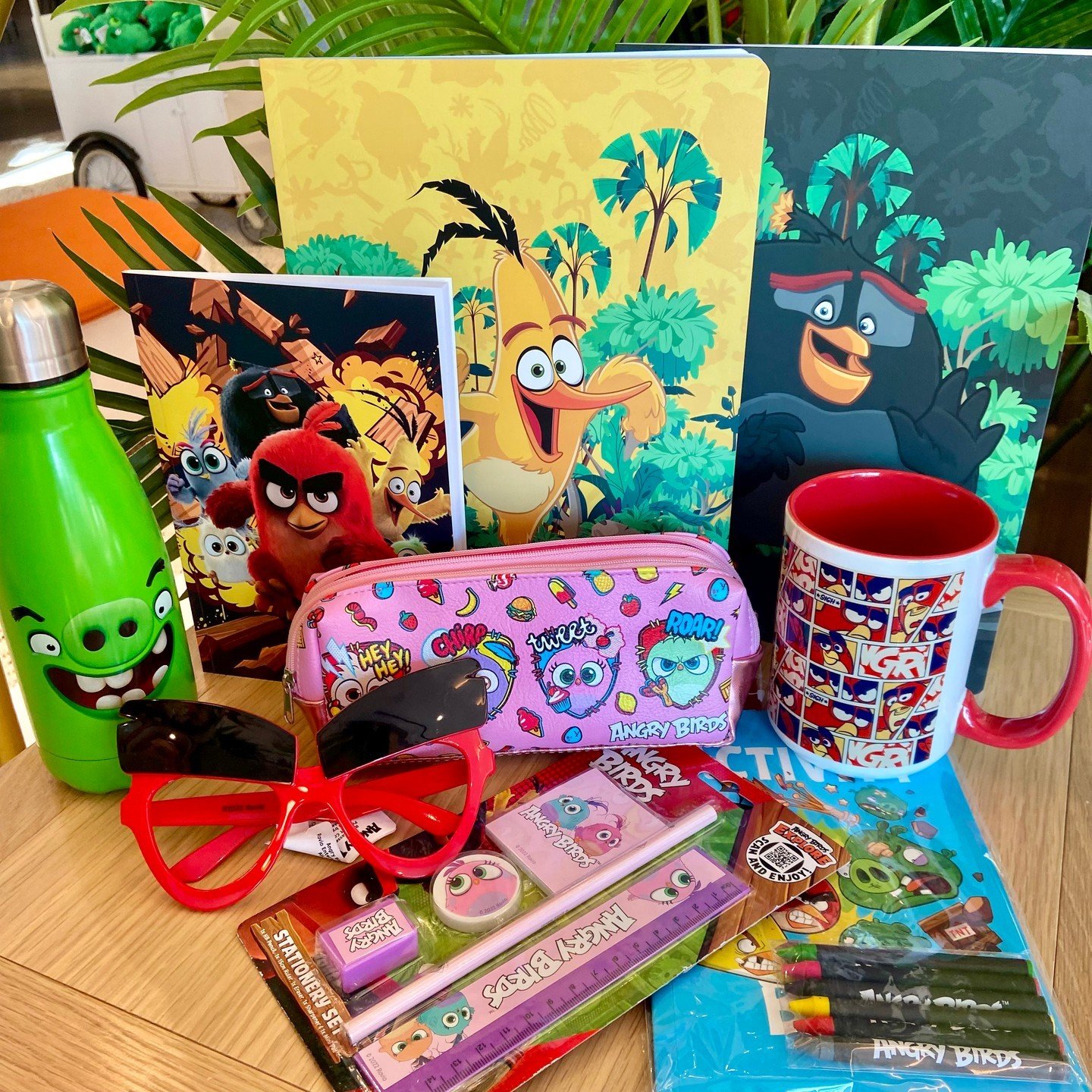 Gear up for fun anytime! 📚😎 Upgrade your stationery game with our Angry Birds' notebooks, water bottles, and more! 🥰

#iswiibyangrybirds #angrybirds #angrybirdsretailcafe #retailcafe #sweets #desserts #flushing #queens #tangramflushing #tangrammal
