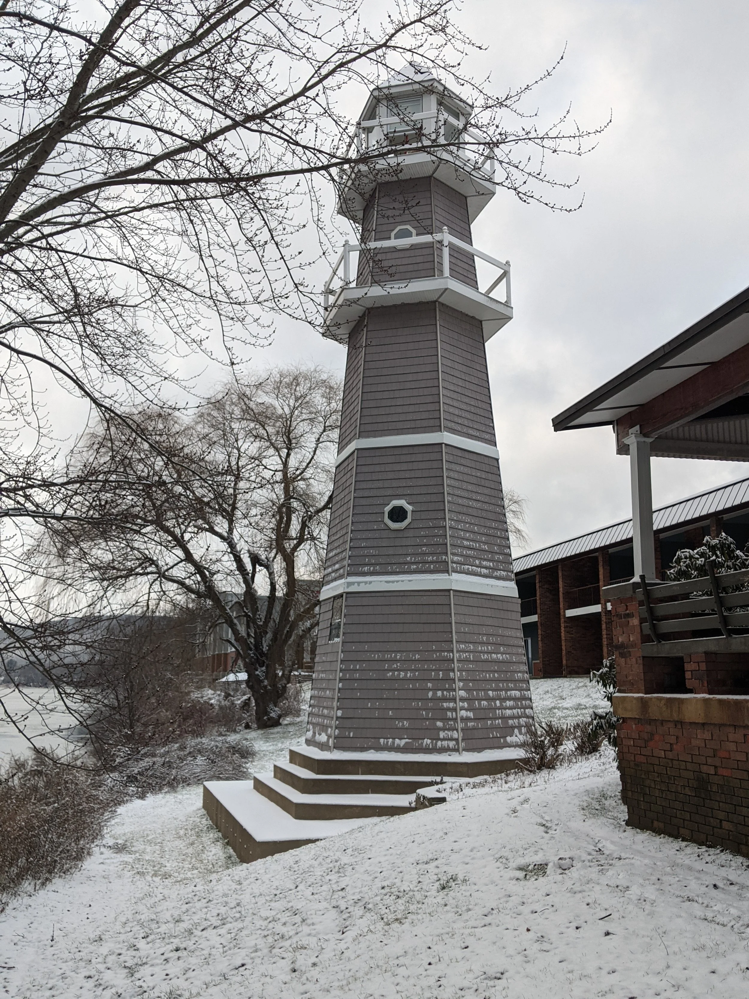 Lighthouse on the Susquehanna looking downriver from the Hiawatha Bridge.jpg