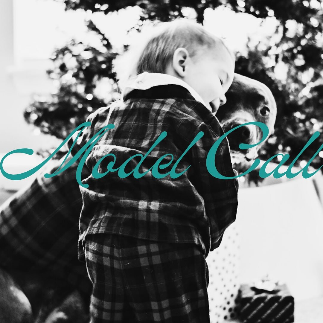 &lsquo;Tis the season! Now that the weather is changing, I&rsquo;m looking to do some more in-home sessions. 

I have this really adorable vision for capturing photos as you&rsquo;re setting up your holiday decor, making cookies, hanging at home, etc