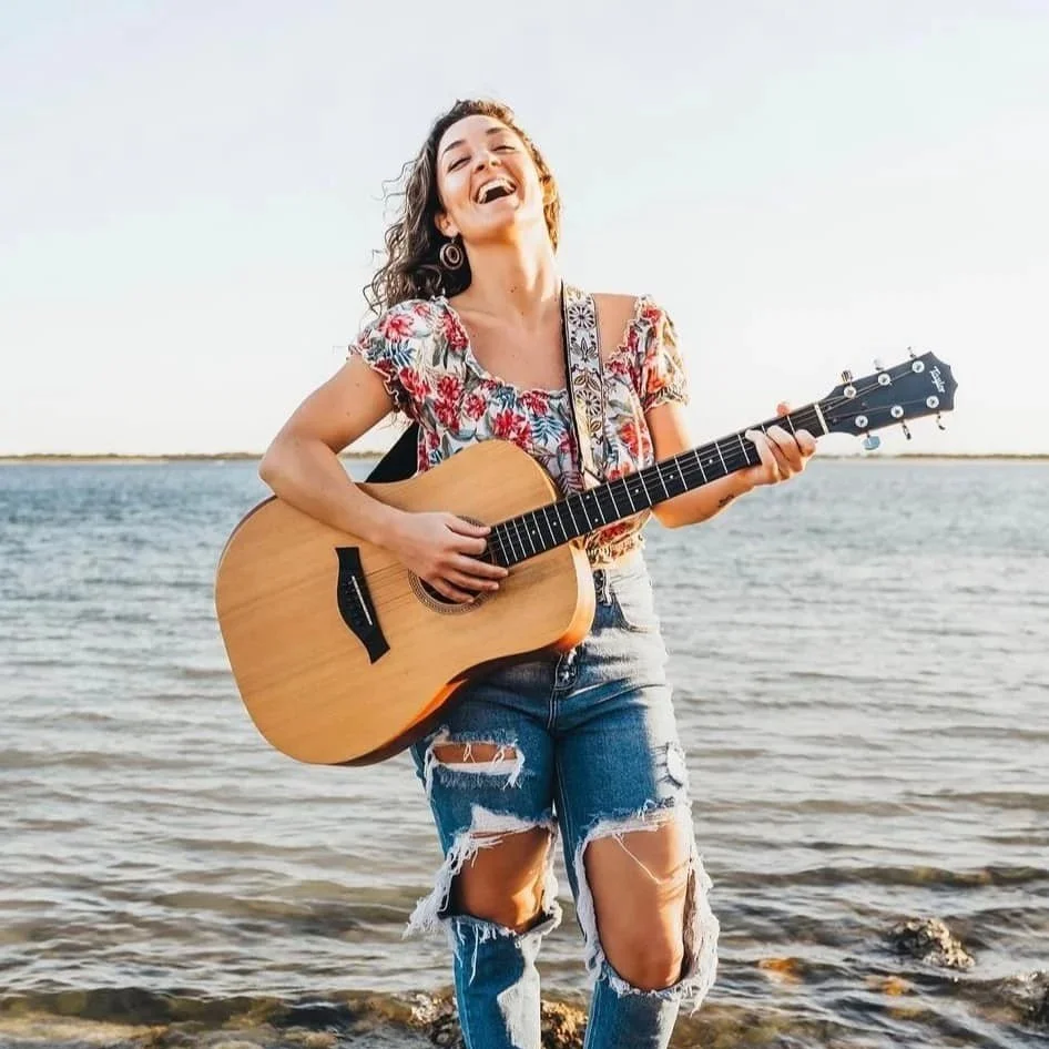 Hannah Wilson — LIVE MUSIC