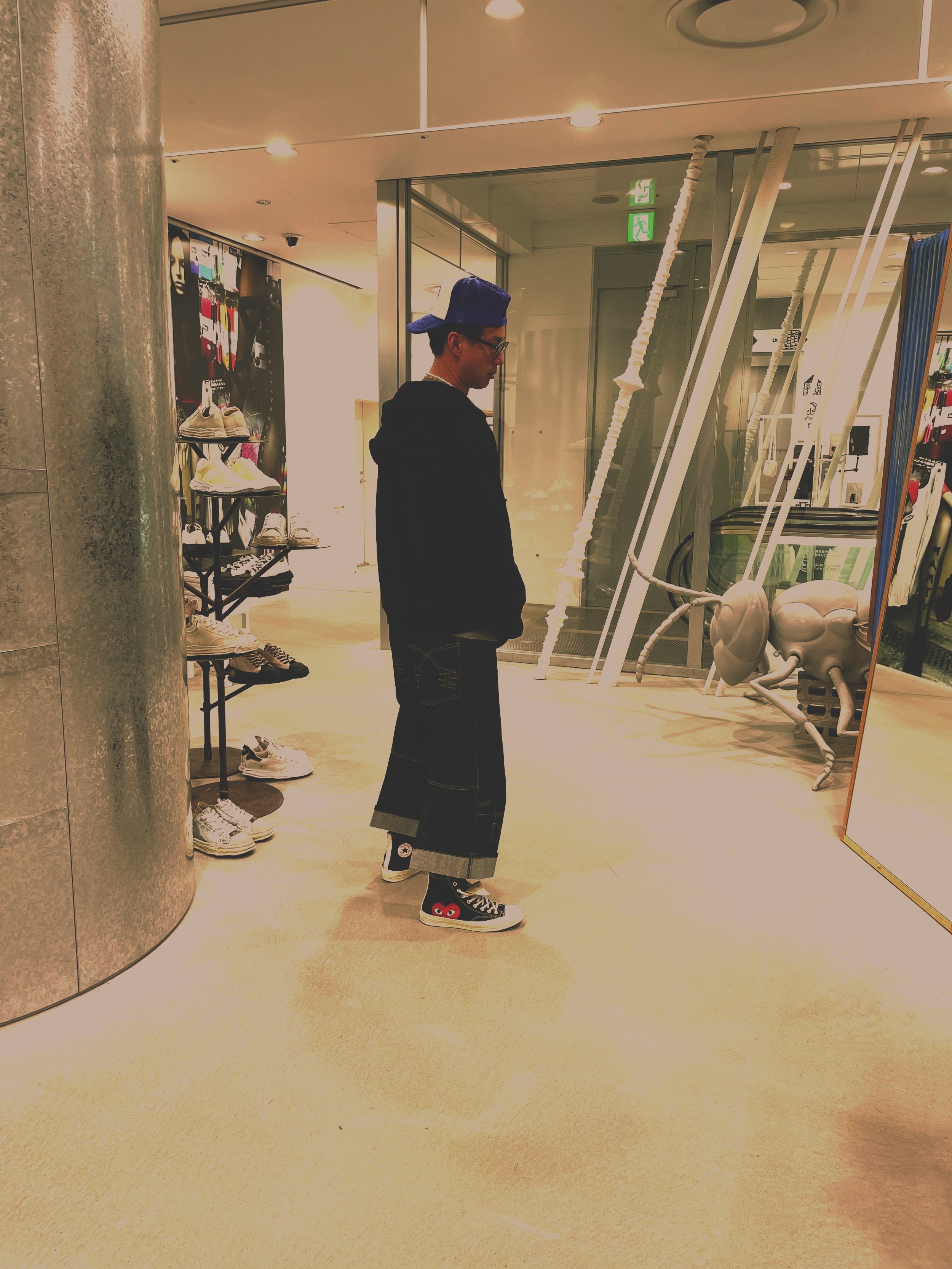 Royce+DJ+Model+Pose.jpg