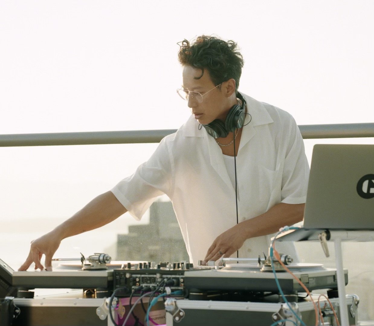DJ Royce White Party.00-00-11-20.Still001 (1).jpg