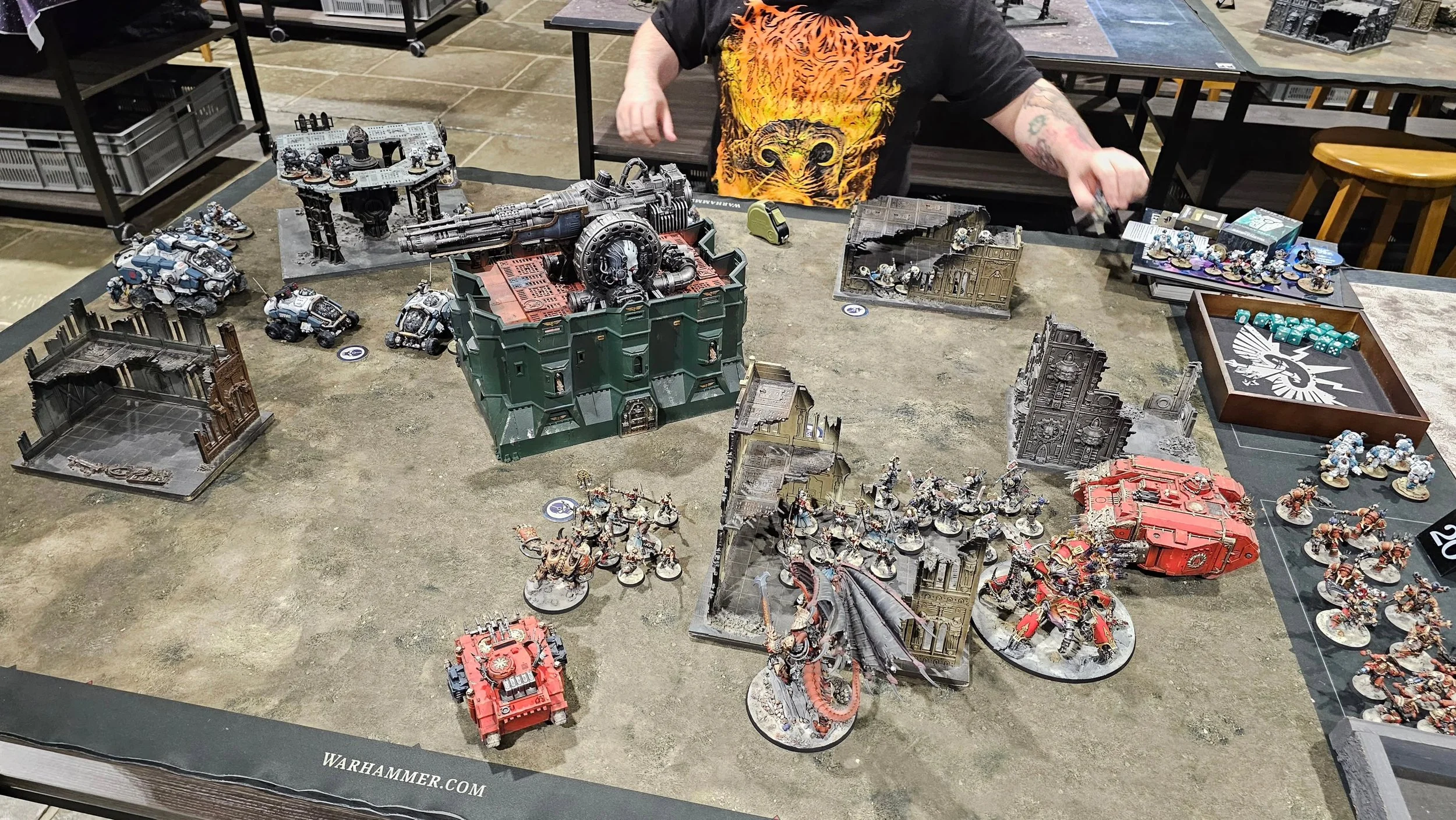 Great to dust off the World Eaters today. It's got me very conflicted about what I want to focus on for 11th edition...

Peace! 🤘🏻

Www.unrelentinghobby.co.uk

#warhammer #warhammer40000 #40k #worldeaters #new40k