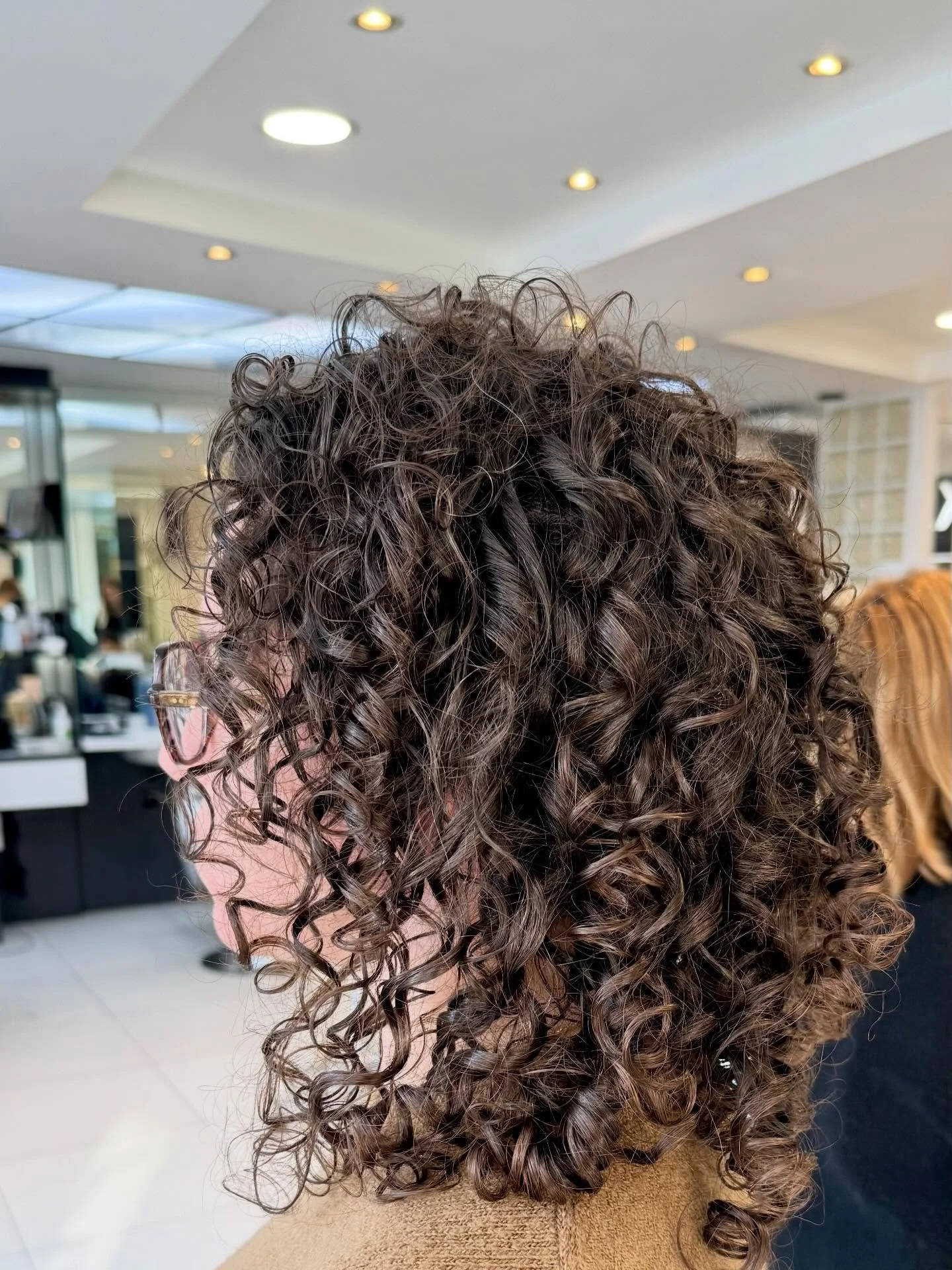 ✨ Merci pour ces 46 ann&eacute;es &agrave; vos c&ocirc;t&eacute;s ✨

Alors que l&rsquo;ann&eacute;e touche &agrave; sa fin, toute l&rsquo;&eacute;quipe de Karine Coiffure souhaite vous adresser un immense merci.
Merci pour votre fid&eacute;lit&eacute