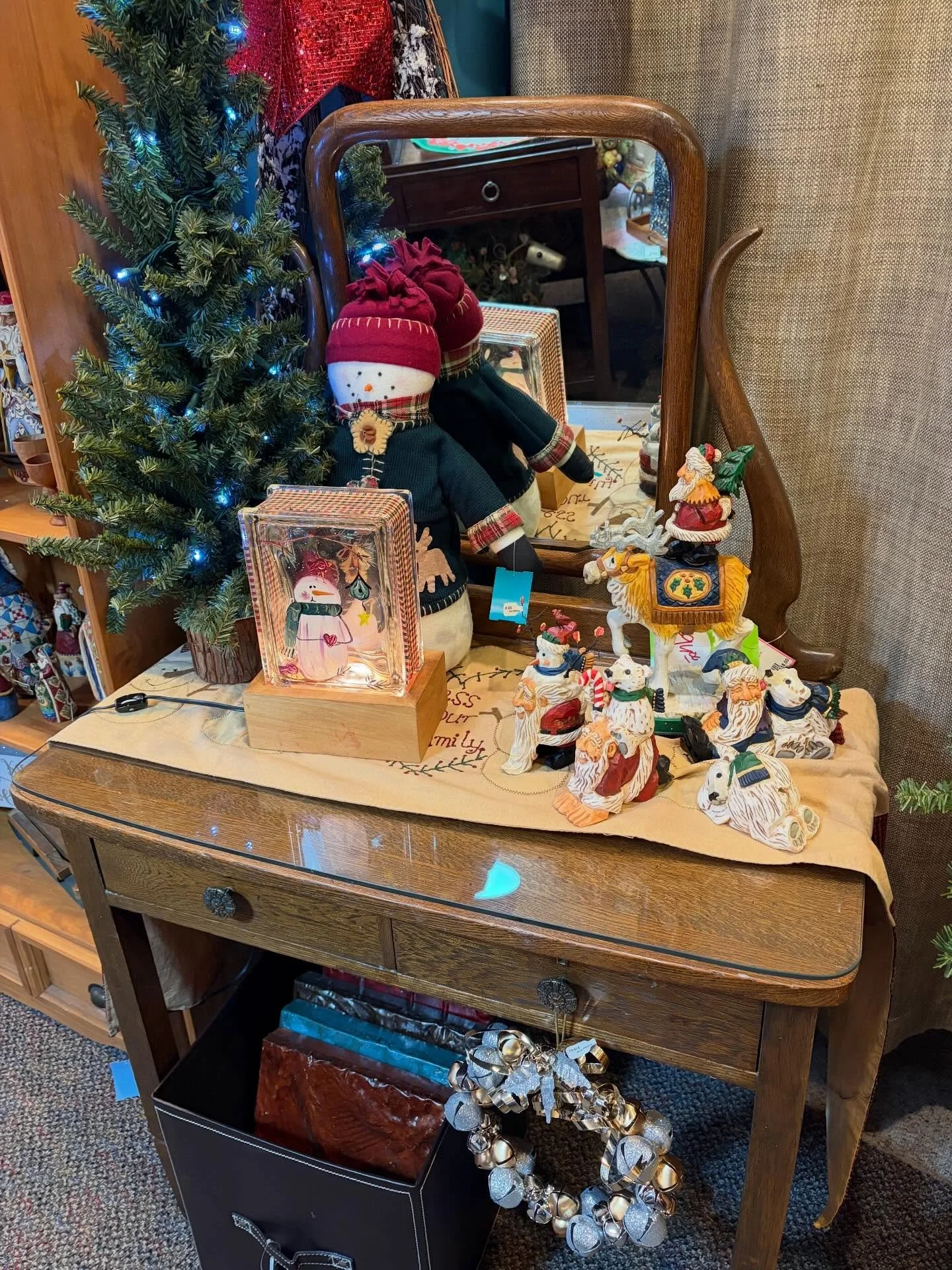 The big day is almost here! Last minute gifts? Entertaining for the holidays? We got you 😀