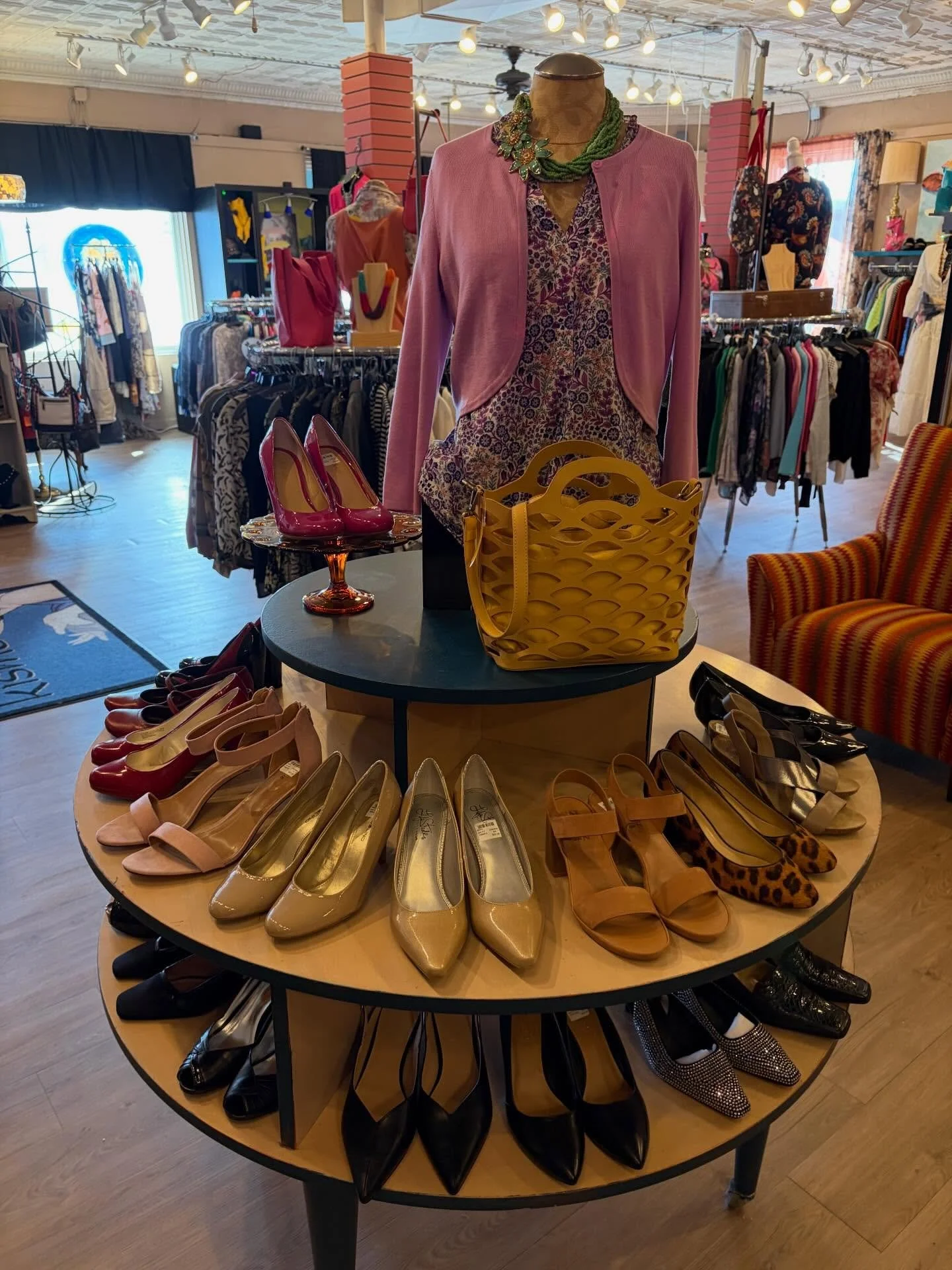 Filling up with some lovely colors and springy styles 💕