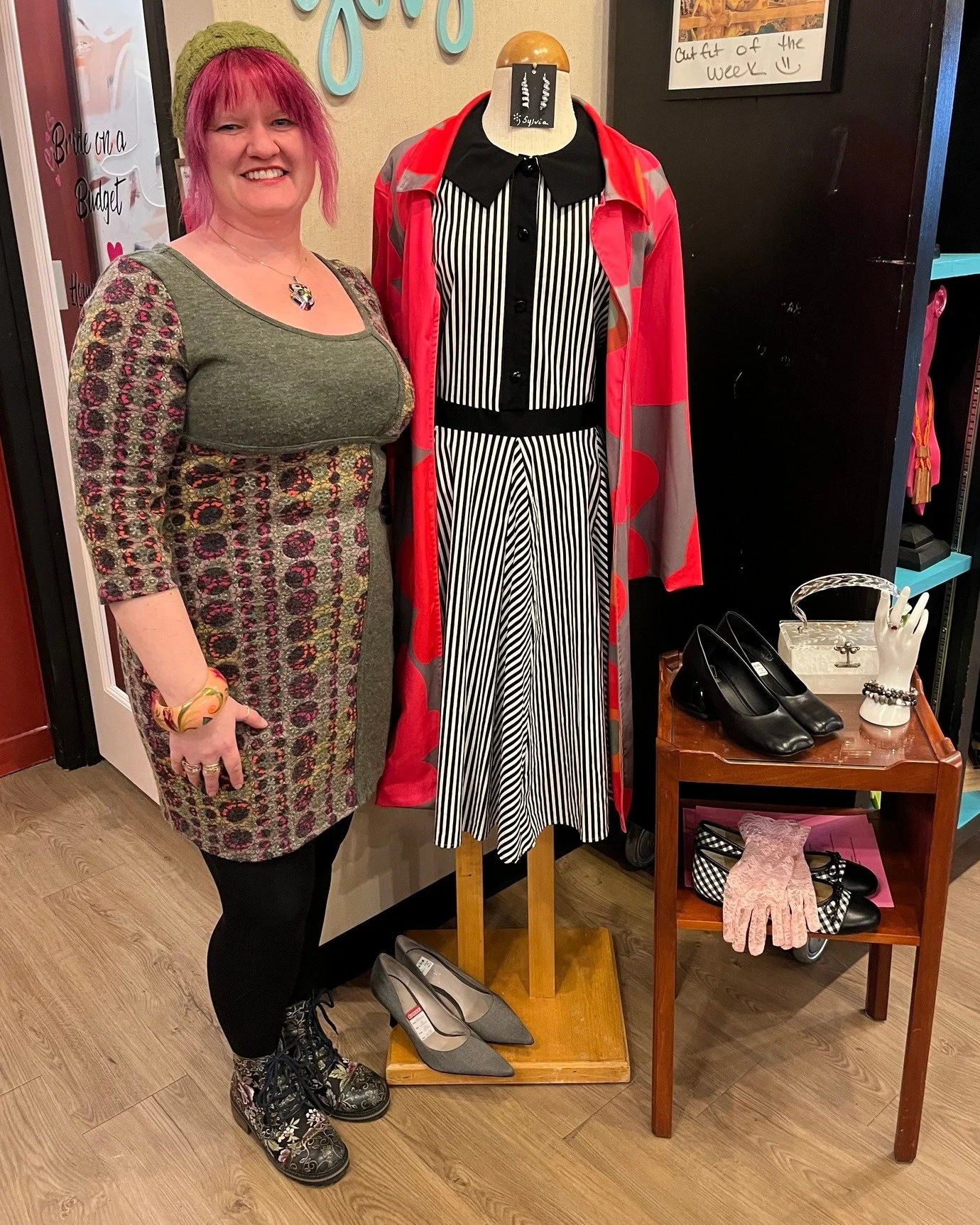 Happy Thursday! Today we styled this funky bright colored floral coat with a Marimekko inspired print. Thanks to Danielle, Mariah, and Jordan for styling! #thursdaystyle #kismetmoment #kismetconsignment #kismet