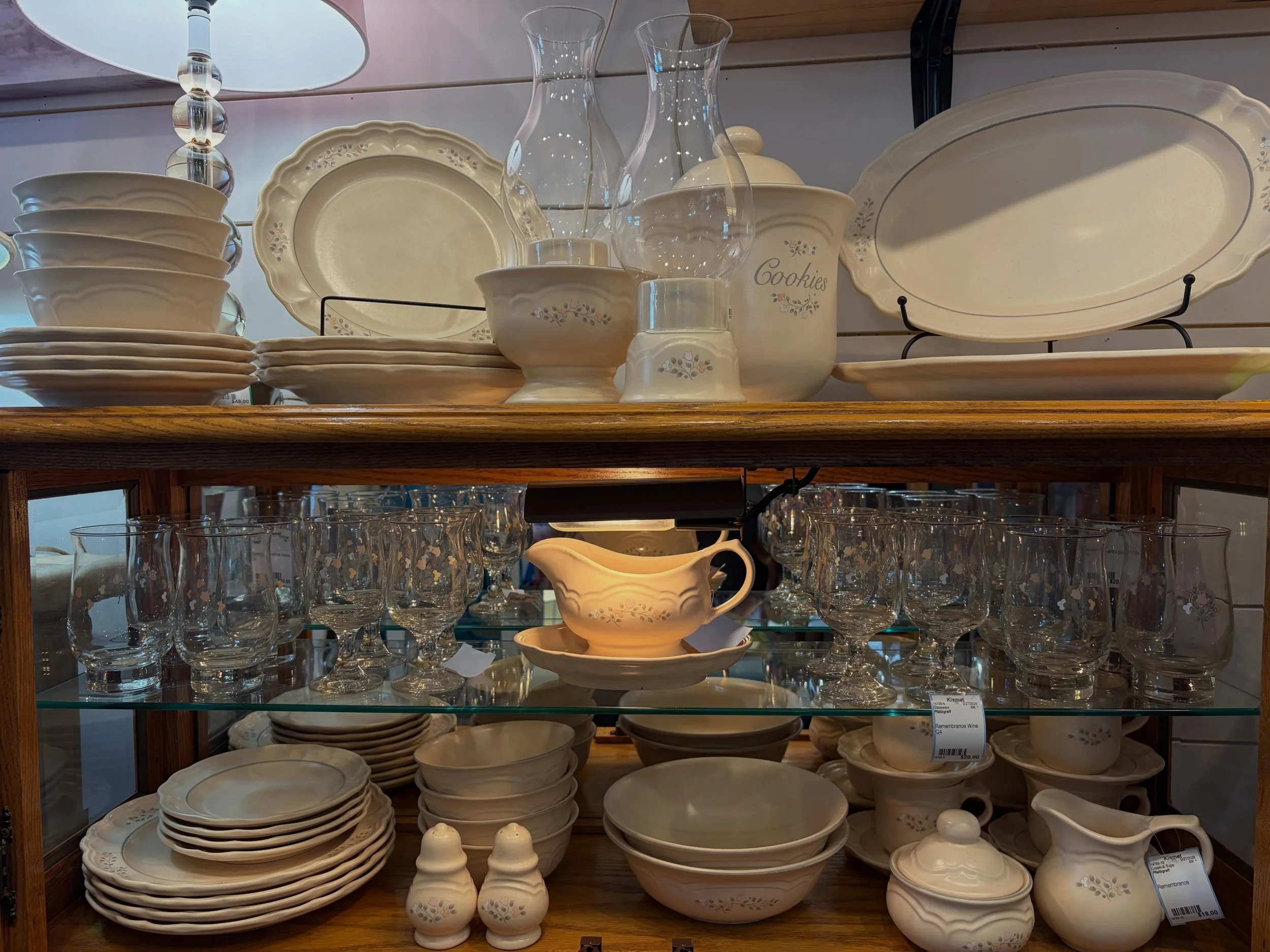 Cottage Core! Huge set of Pfalzgraff Remembrance dish sets, glassware and serve pieces 🩷