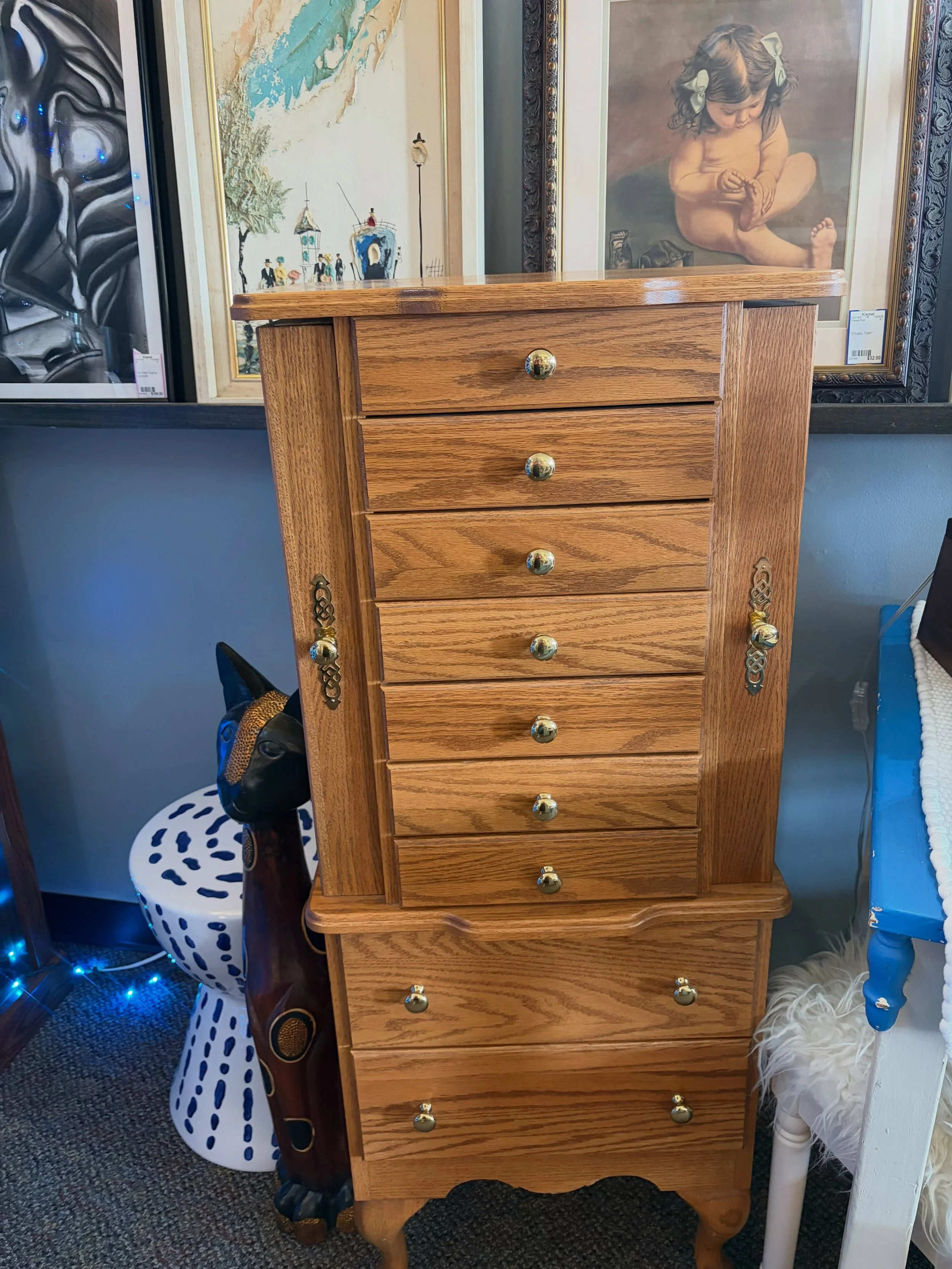Gorgeous jewelry armoire, 8 drawer, double sided. If you have a bunch of bling this piece is for you 💍