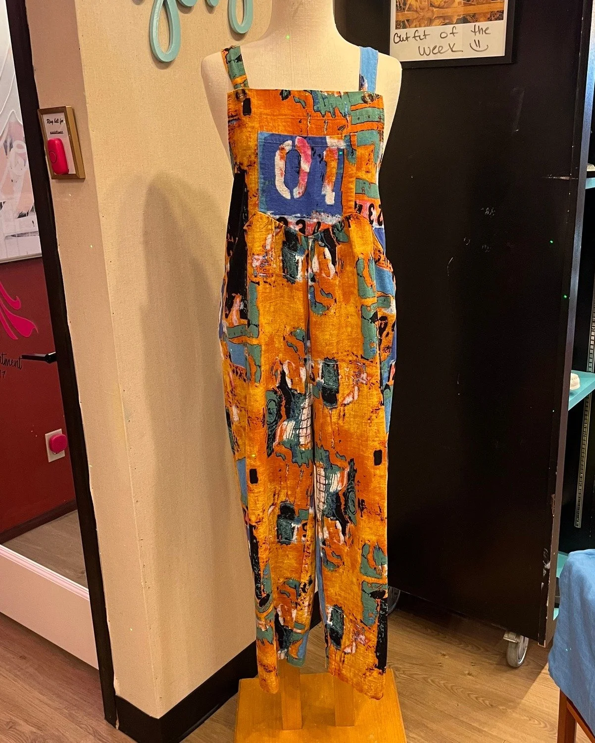 Happy Thursday! Today we styled these colorful overalls as our challenge. Thanks to Jordan, Gabe, and Danielle for styling! #kismet #kismetconsignment #kismetmoment #thursdaystyle