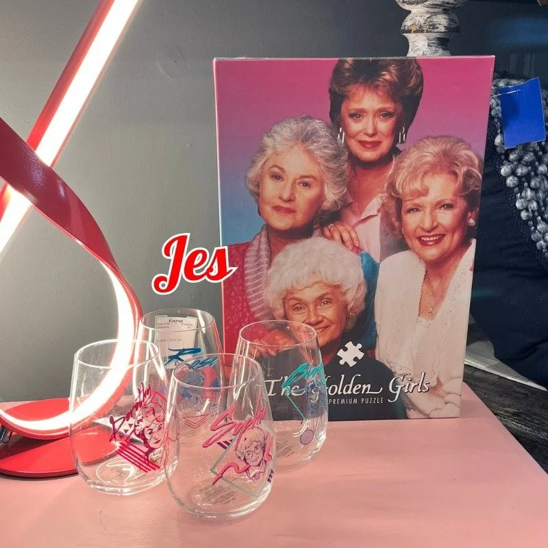 Happy Friday! Here's our favorites on the Kismet floor this week. #kismet #kismetconsignment #kismetmoment #fridayfaves