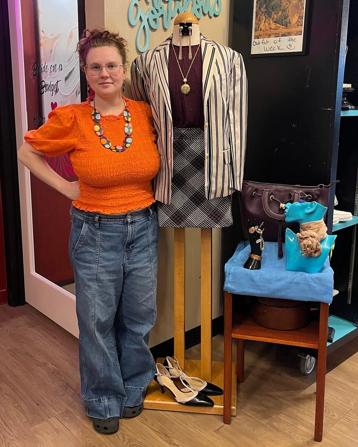 Happy Thursday! Today we styled this designer silk blend jacket. the fabric has a beautiful shine. Thanks to Jordan, Danielle, Gabe, and Mariah for styling!