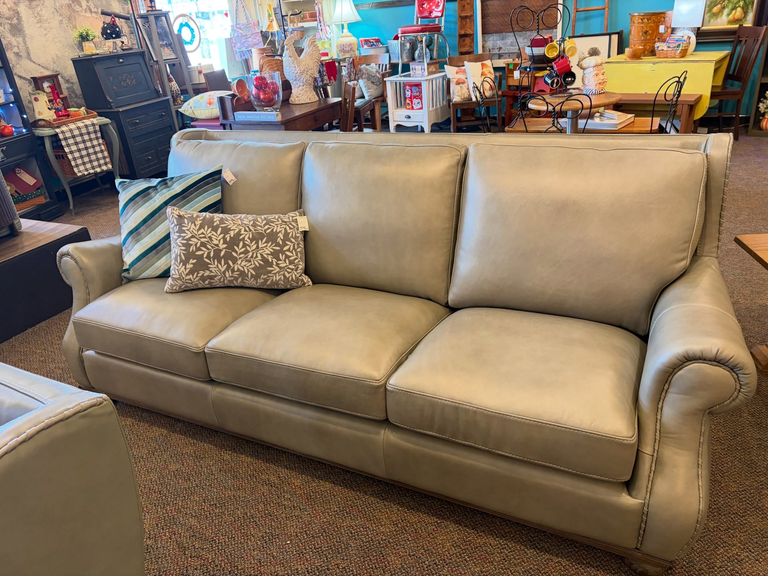 Leather sage Hooker sofa, chair and two ottomans. Too big for my stage set up! Gorgeous set 😊