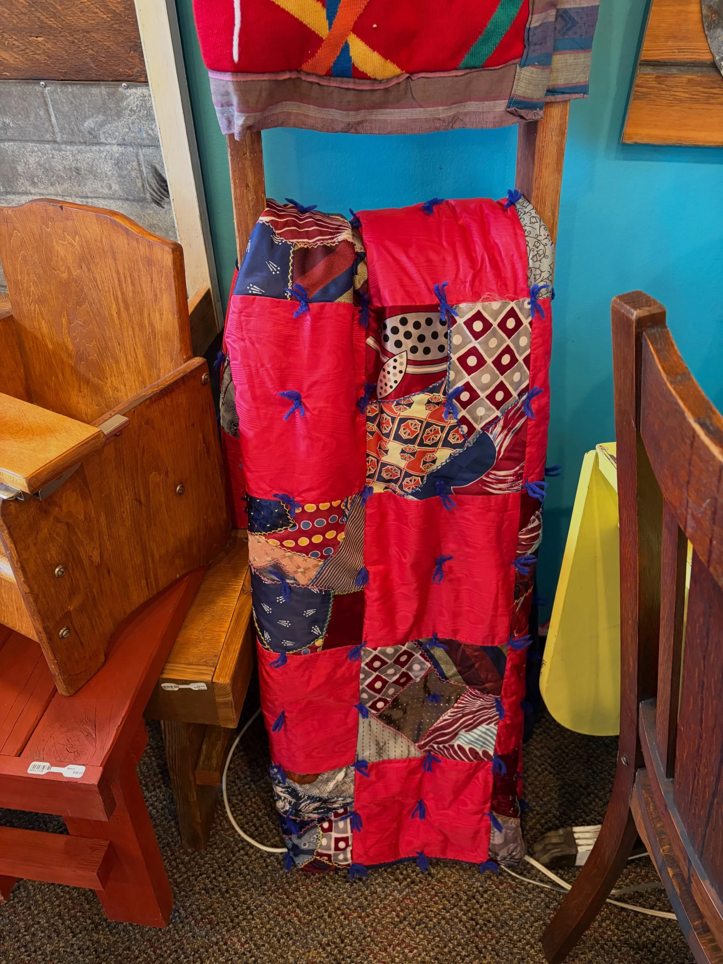 Warm &amp; cozy handmade quilts, cashmere &amp; knit 🧡