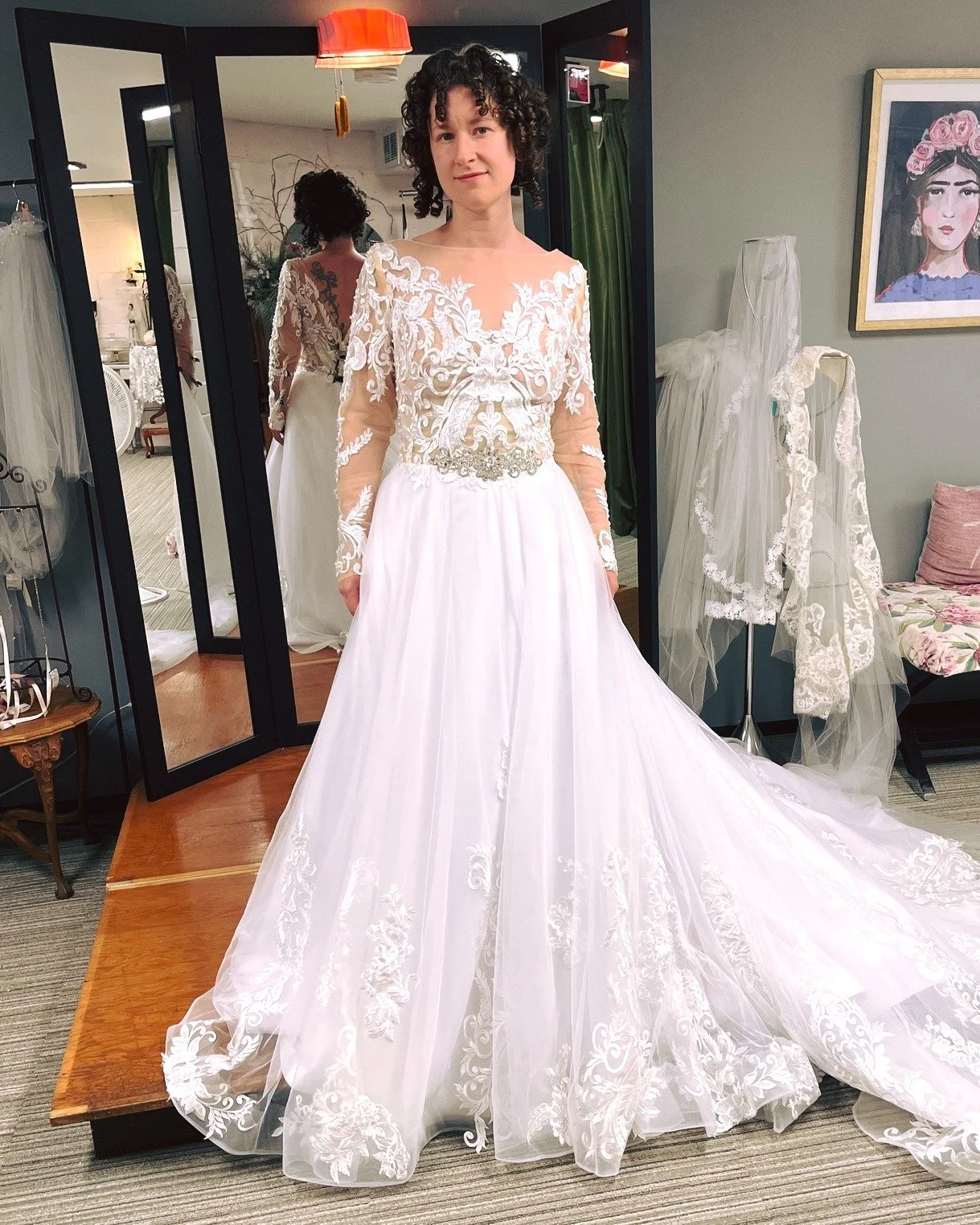 Happy Wedding Wednesday! Here's our bridal model Abigail Marcus showing off some of our lovely lace options. #kismet #kismetconsignment #kismetmoment #brideonabudget #weddingwednesday