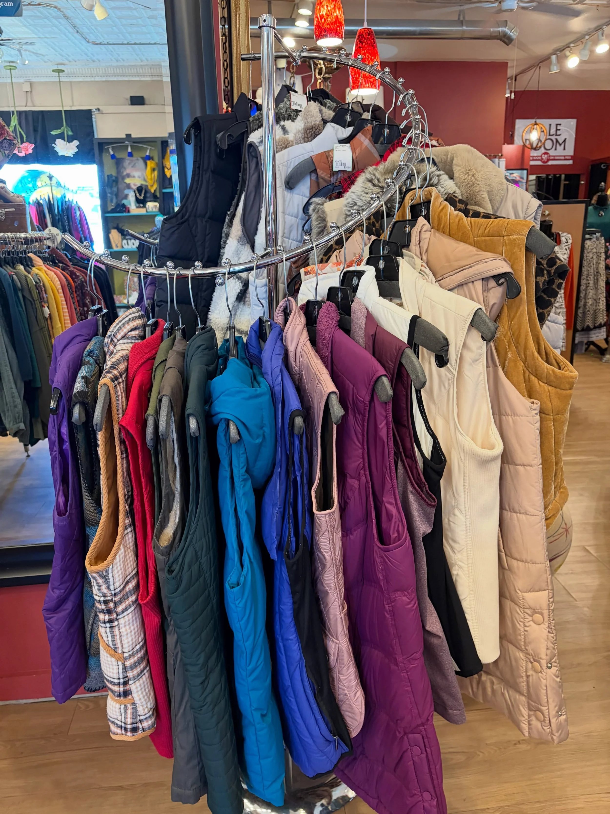 It&rsquo;s officially vest season 😊