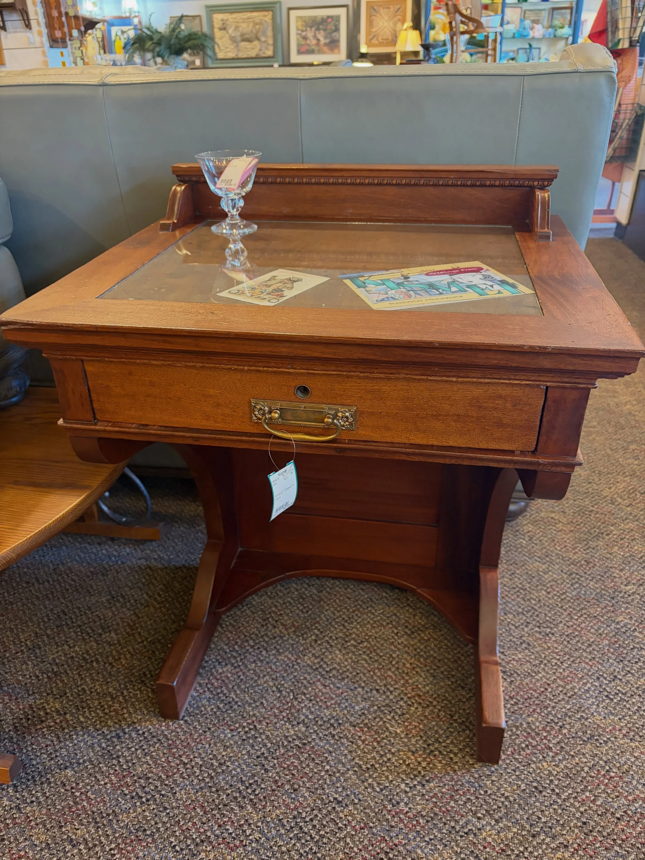 Beautiful furniture drops today 😊