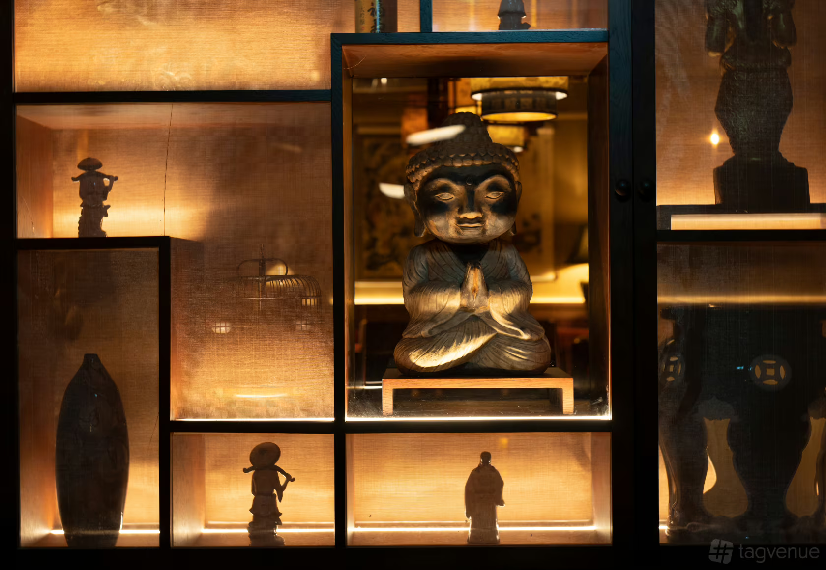 Hosting Your Corporate Event at Lucy Wong: A Perfect Blend of Elegance and Warmth