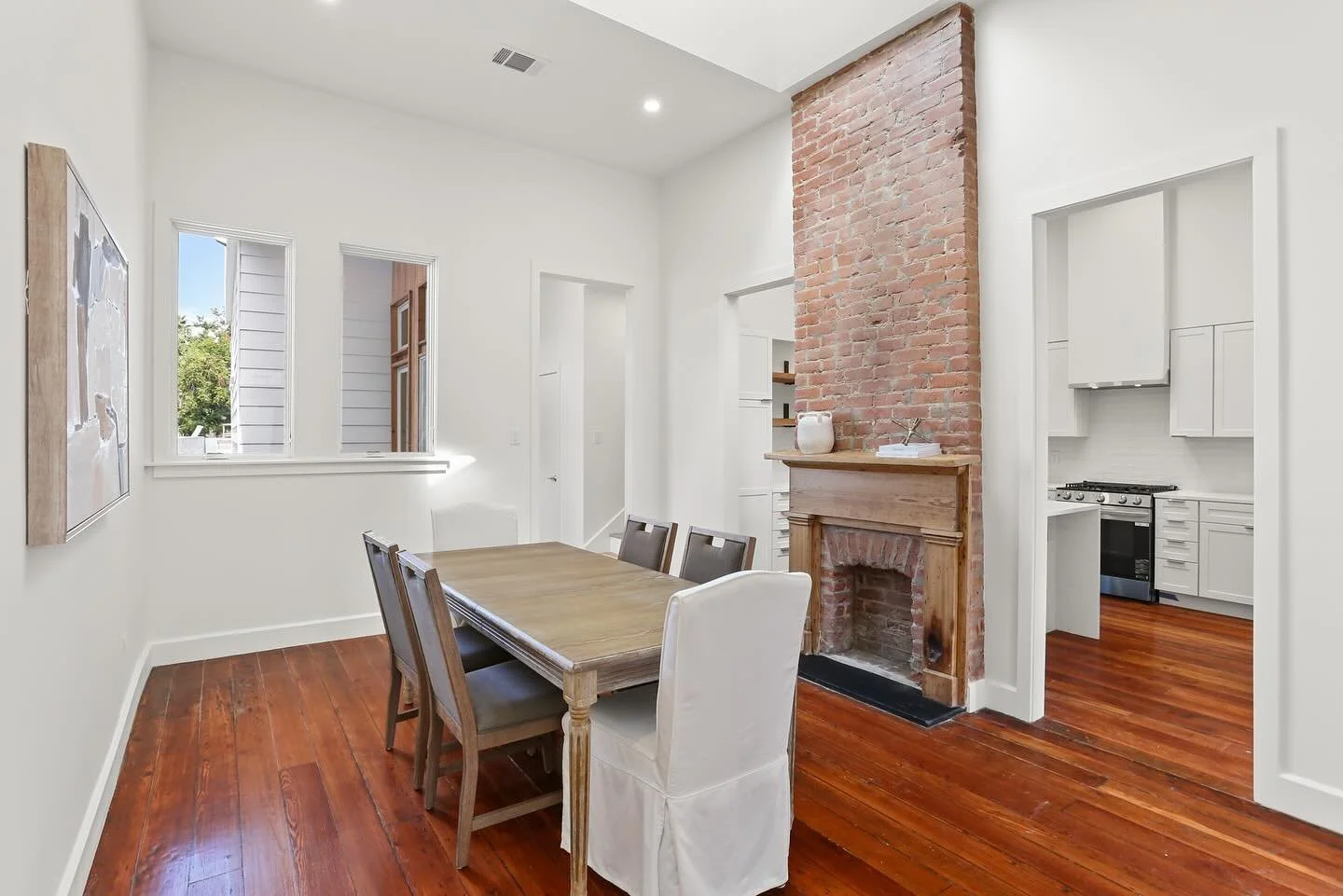 Blending old and new at Rousseau.

 
 

#3rdandco #designbuildelevate #historichomes #remodel #construction #renovation #nolaarchitecture #neworleansarchitecture #nolarealestate #neworleansrealestate #realestate #forsale #openhouse