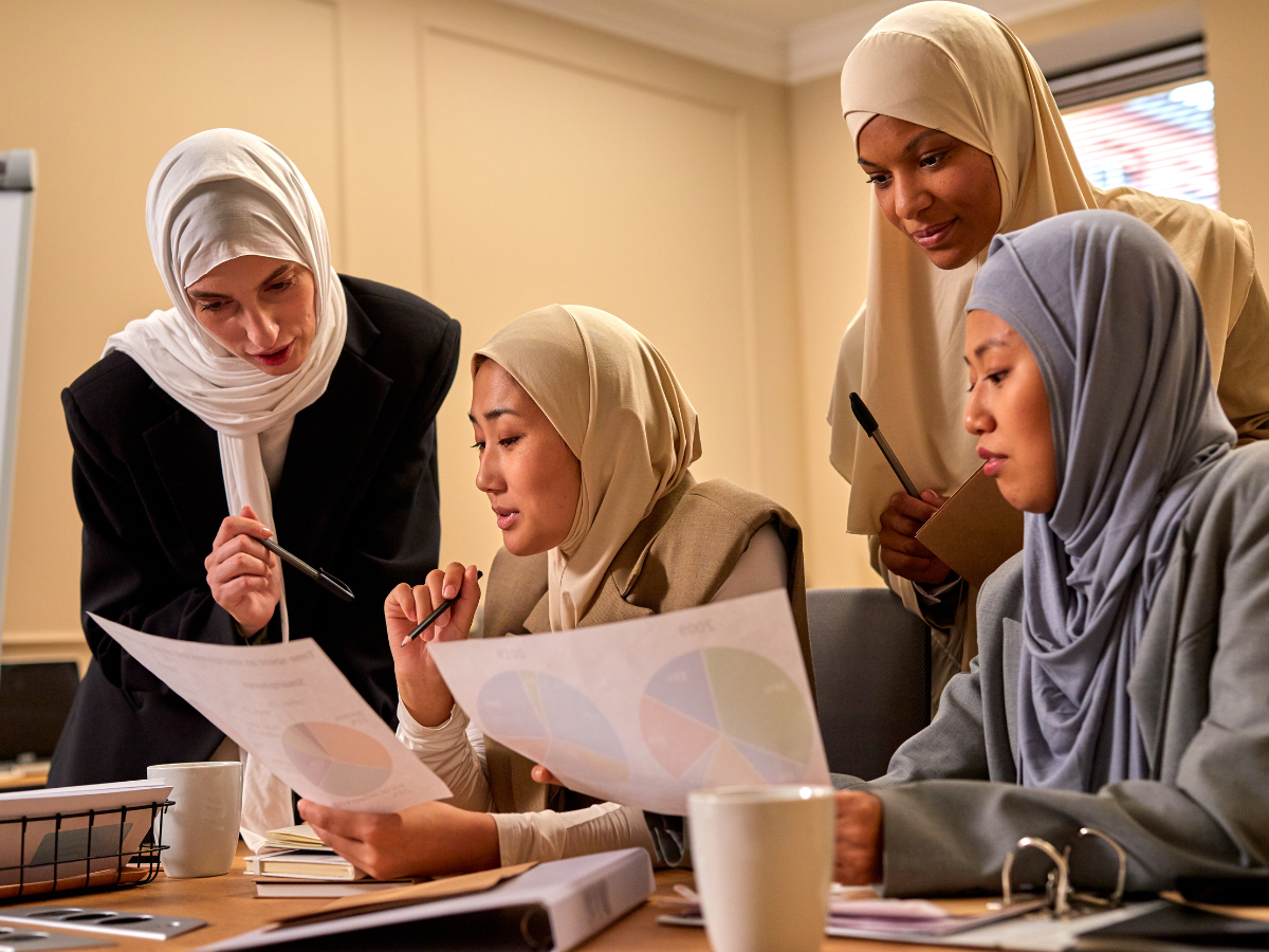 How Many Wives Do Muslim Have? Quranic Limit, Ethics, and Modern Practice