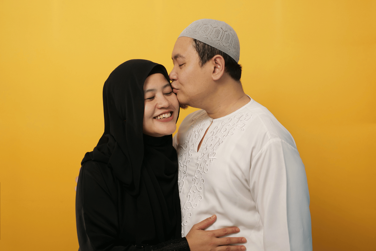is kissing haram